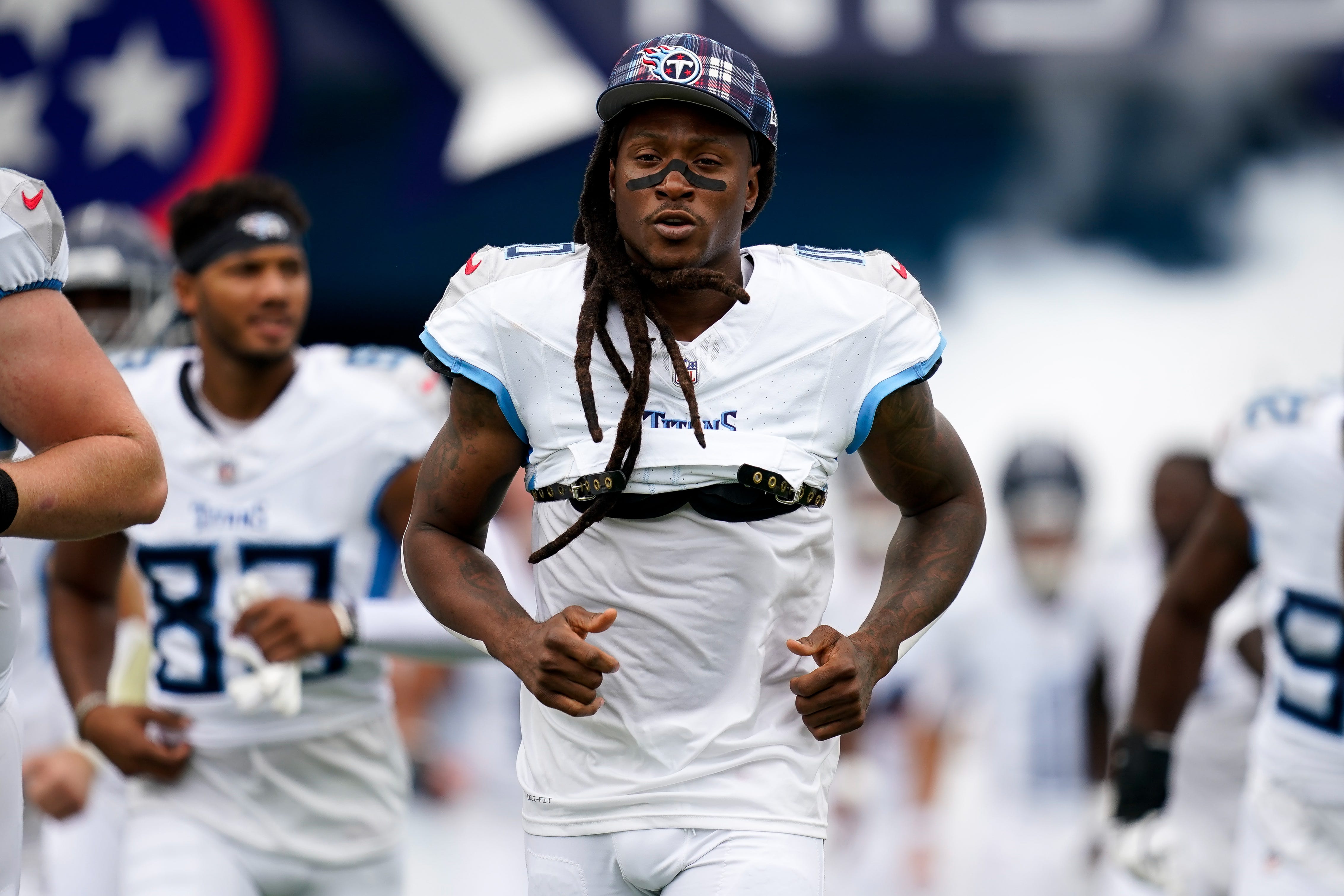 Tennessee Titans wide receiver DeAndre Hopkins heads to the field before a game against the New York Jets at Nissan Stadium in Nashville, Tenn., Sunday, Sept. 15, 2024 Andrew Nelles / The Tennessean-USA TODAY NETWORK via Imagn Images