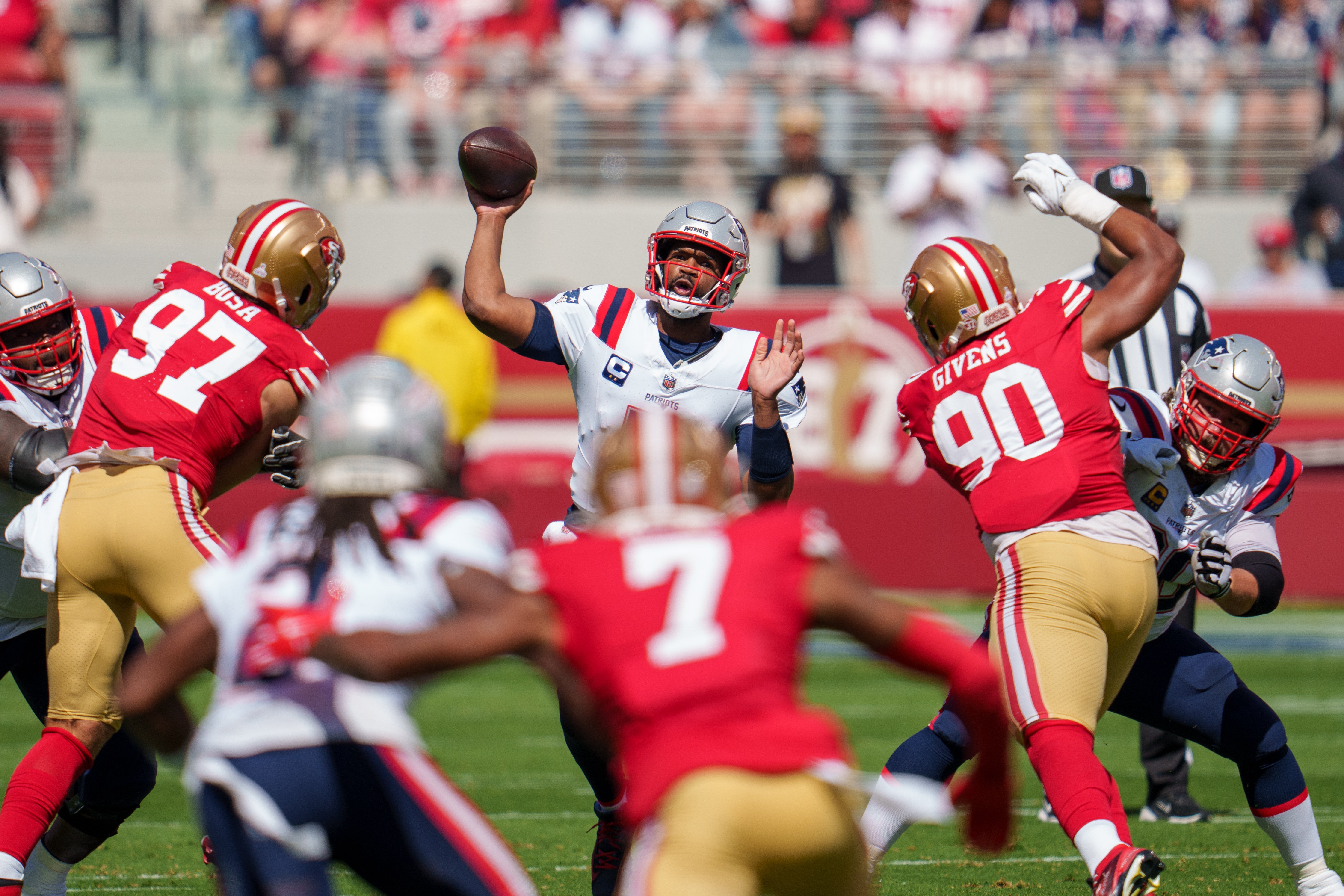 Sep 29, 2024; Santa Clara, California, USA; New England Patriots quarterback Jacoby Brissett (7) passes the football against the San Francisco 49ers during the first quarter at Levi's Stadium.