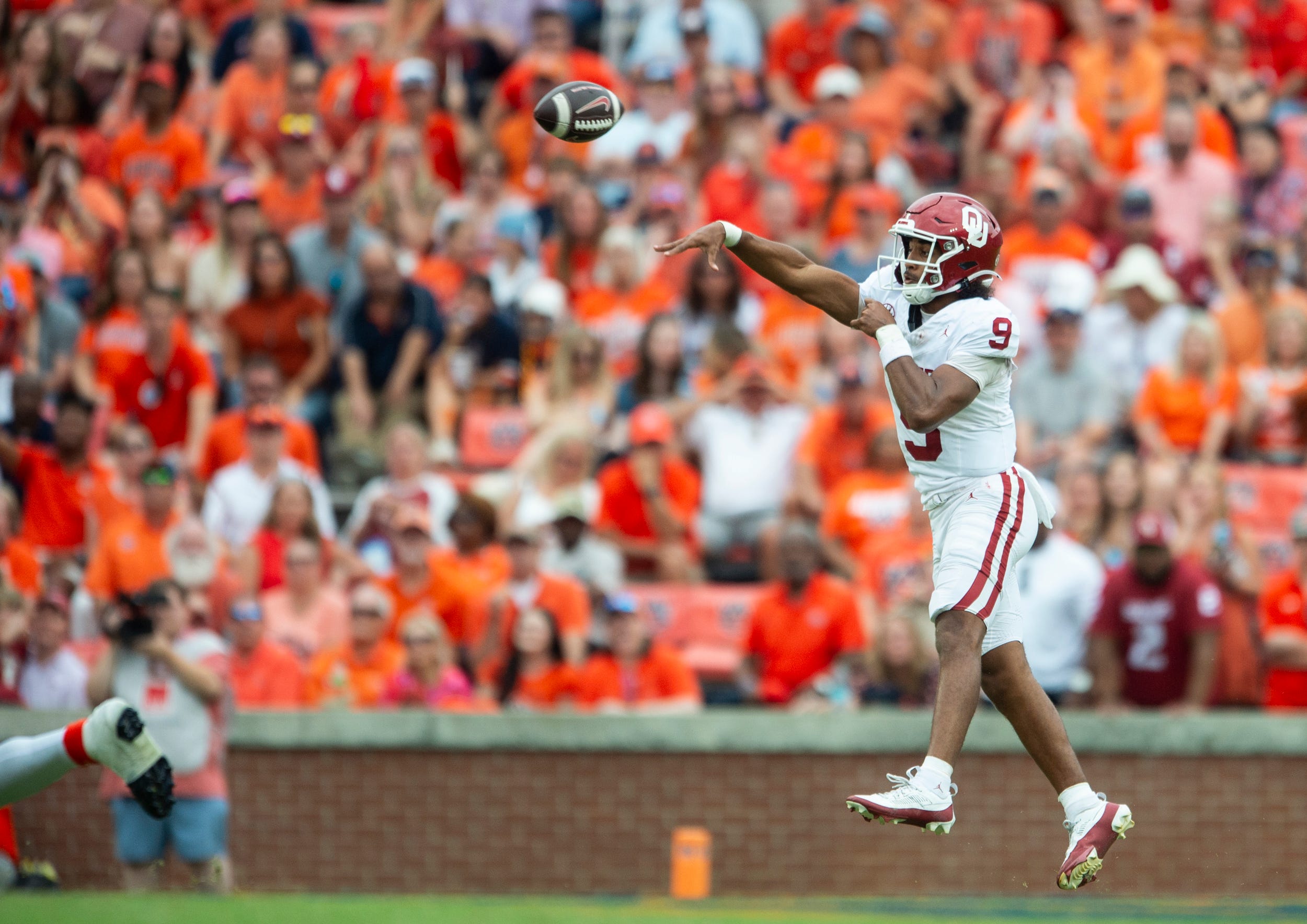 Oklahoma sooners quarterback Michael Hawkins Jr.