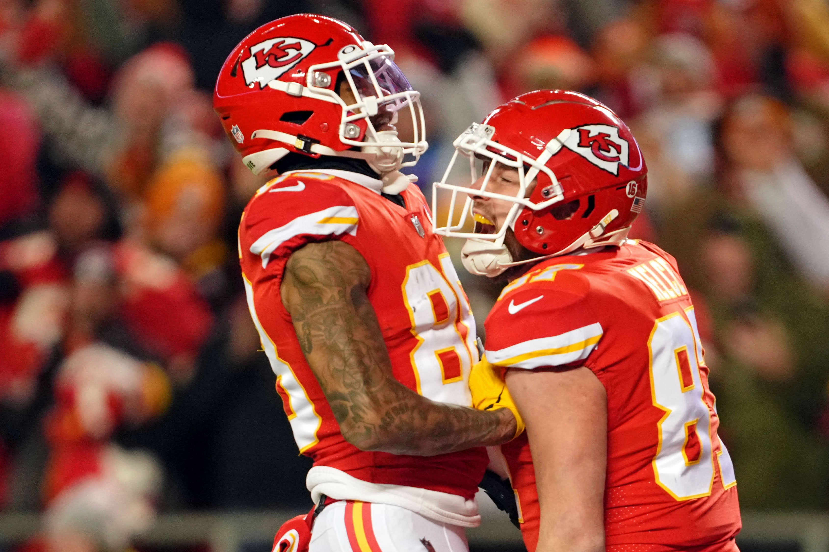 Chiefs TEs Travis Kelce and Jody Fortson