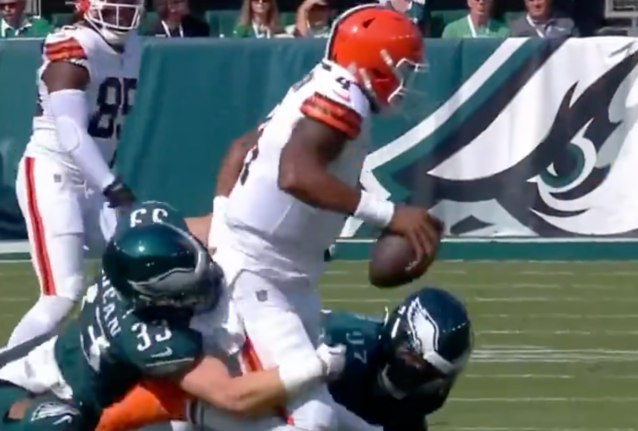Eagles rookie Cooper DeJean sacks Browns QB Deshaun Watson