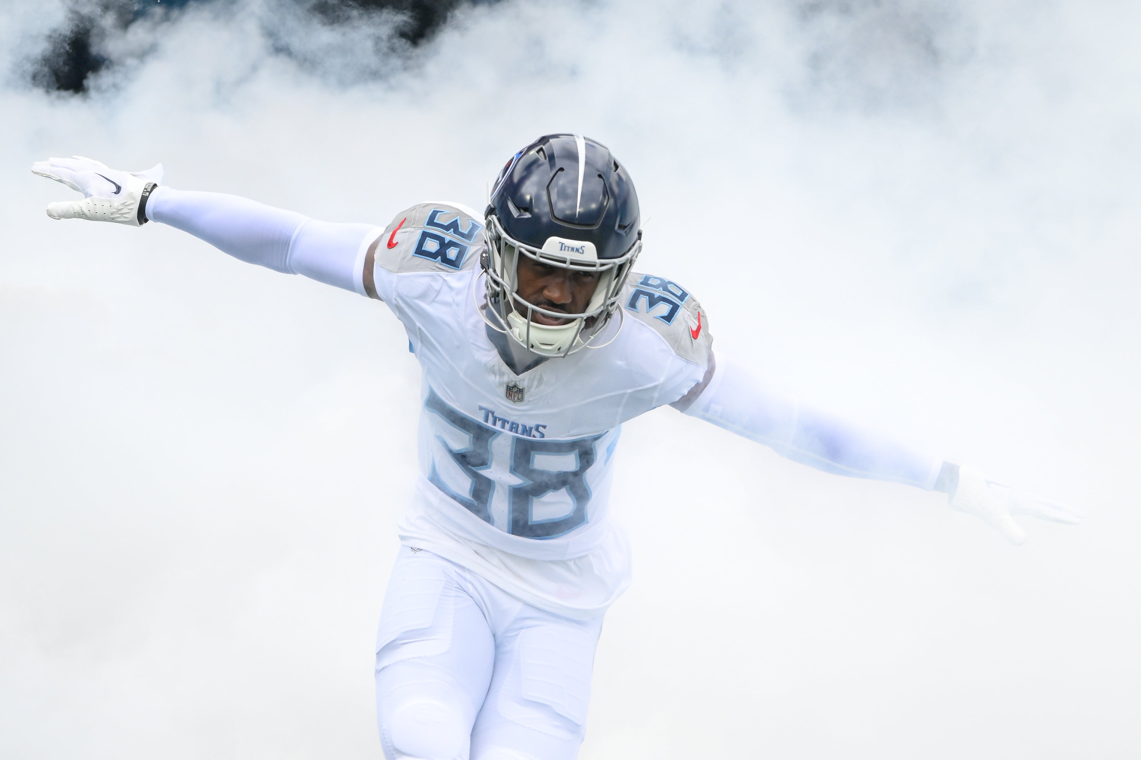 Tennessee Titans cornerback L'Jarius Sneed (38) takes the field against the New York Jets during the first half at Nissan Stadium. Steve Roberts-Imagn Images