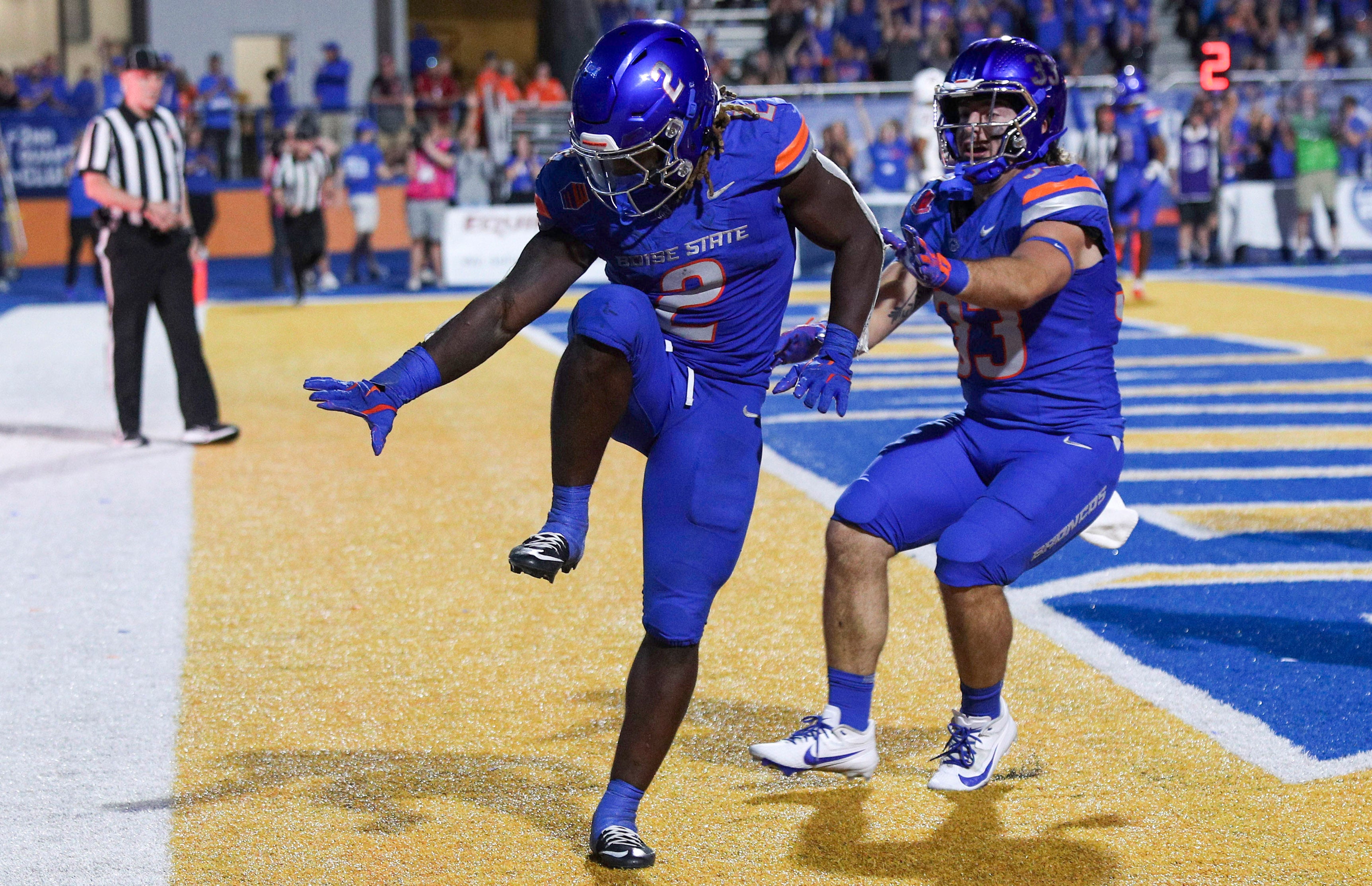 Sep 28, 2024; Boise, Idaho, USA; Boise State Broncos running back Ashton Jeanty (2) strikes the Heisman pose during the second half against the Washington State Cougars at Albertsons Stadium. Boise State defeats Washington State 45-24.
