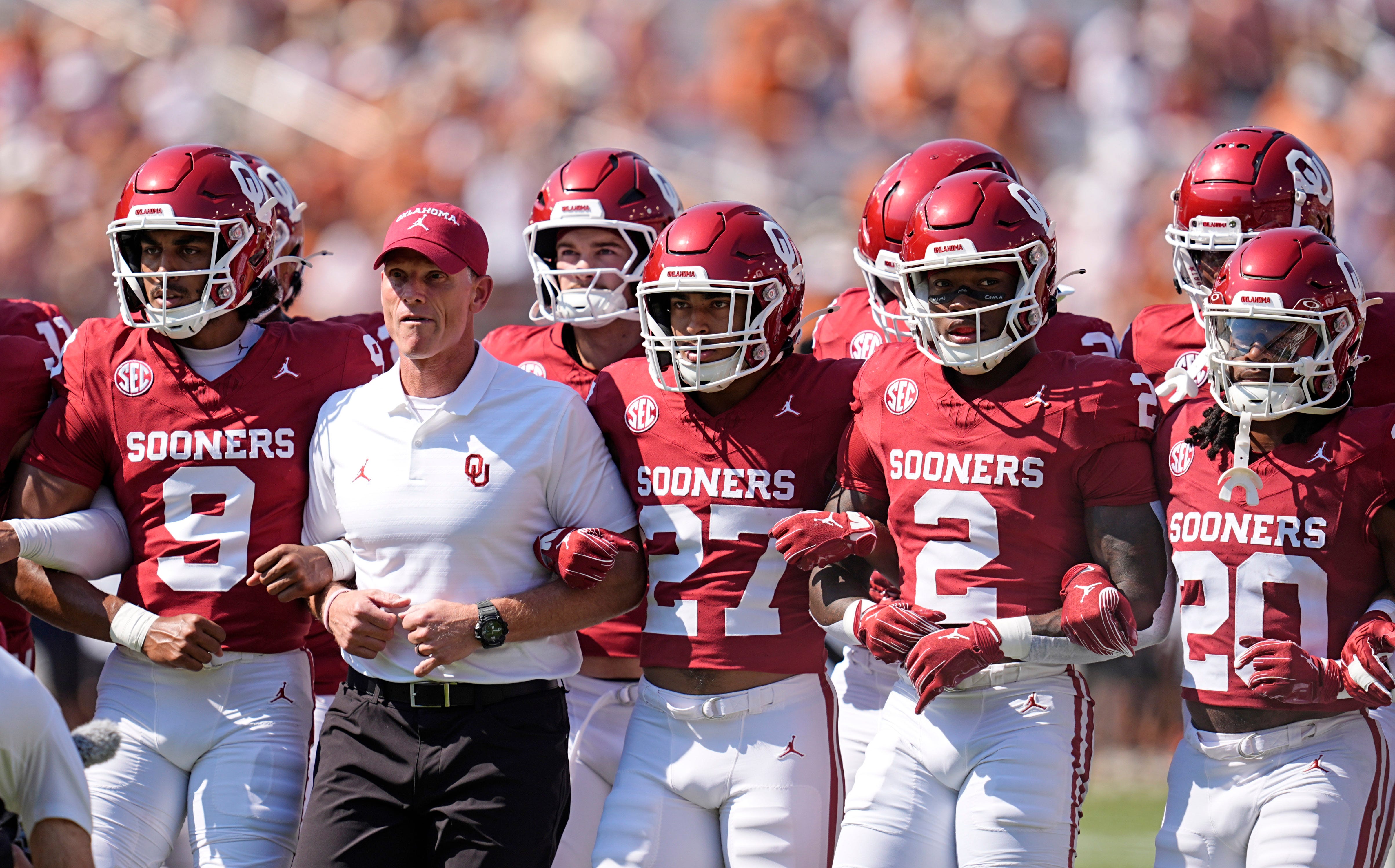 Oklahoma Sooners head coach Brent Venables