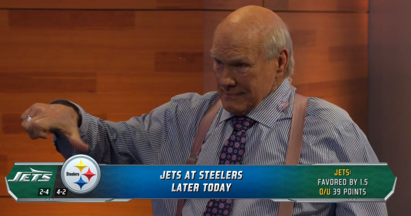 Pittsburgh Steelers Hall of Fame QB Terry Bradshaw reacts to the Steelers starting Russell Wilson over Justin Fields on Sunday Night Football vs. New York Jets