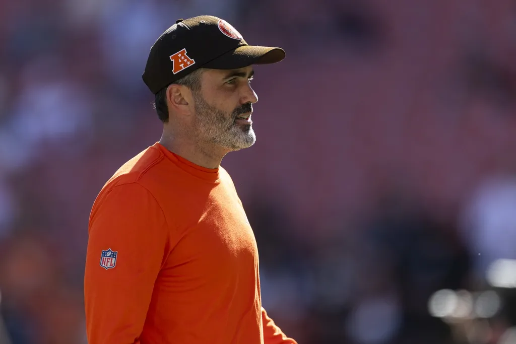 Cleveland Browns head coach Kevin Stefanski watches warmups before the game against the Cincinnati Bengals at Huntington Bank Field.