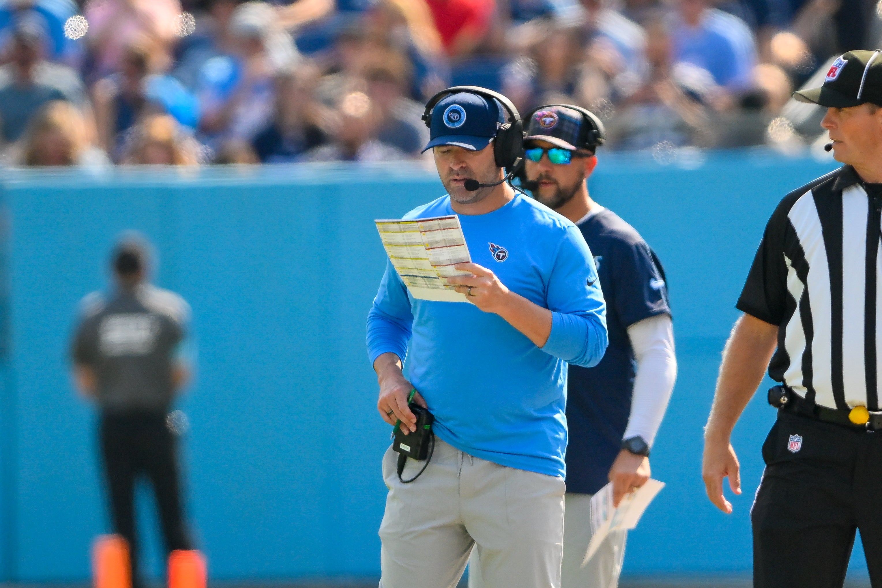 Tennessee Titans head coach Brian Callahan paces the sidelines against the Indianapolis Colts during the first half at Nissan Stadium. Steve Roberts-Imagn Images