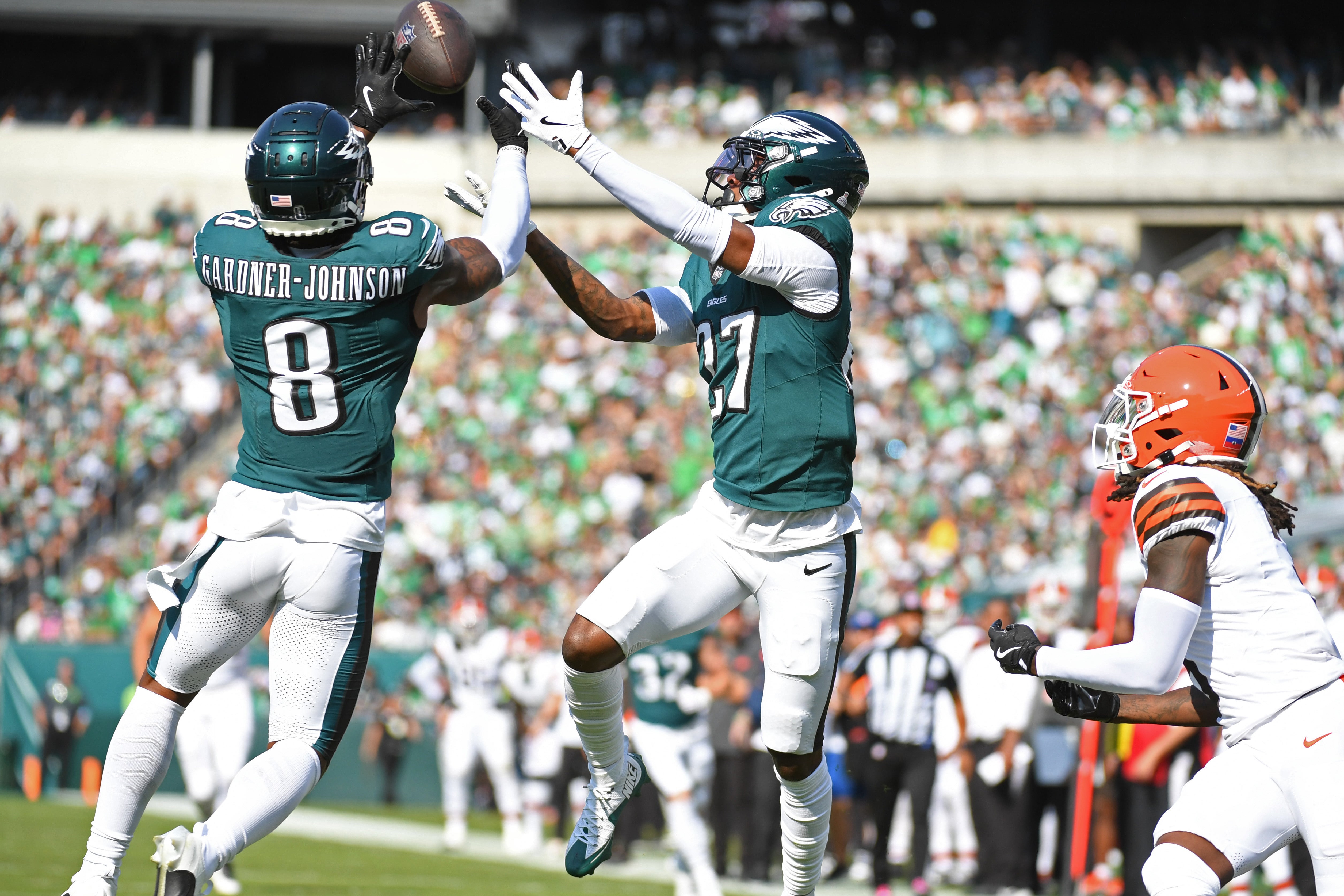 Philadelphia Eagles safety C.J. Gardner-Johnson (8) and cornerback Quinyon Mitchell (27) break up pass in the end zone for Cleveland Browns wide receiver Jerry Jeudy (3) during the second quarter.