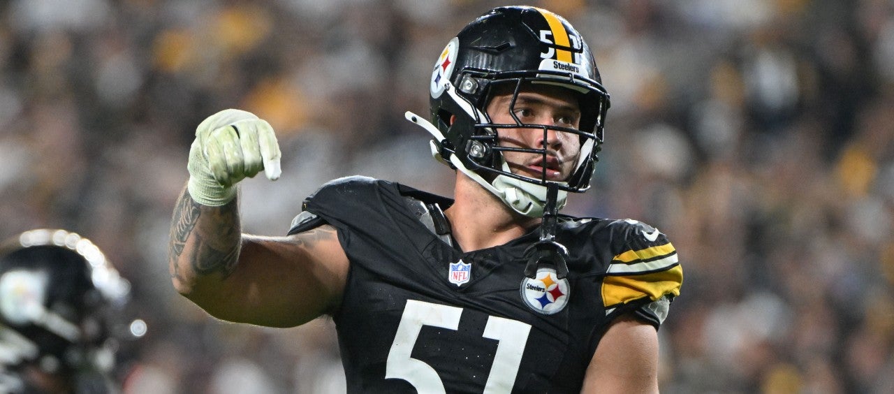 Oct 6, 2024; Pittsburgh, Pennsylvania, USA; Pittsburgh Steelers linebacker Nick Herbig (51) lines up against the Dallas Cowboys during the second half at Acrisure Stadium.