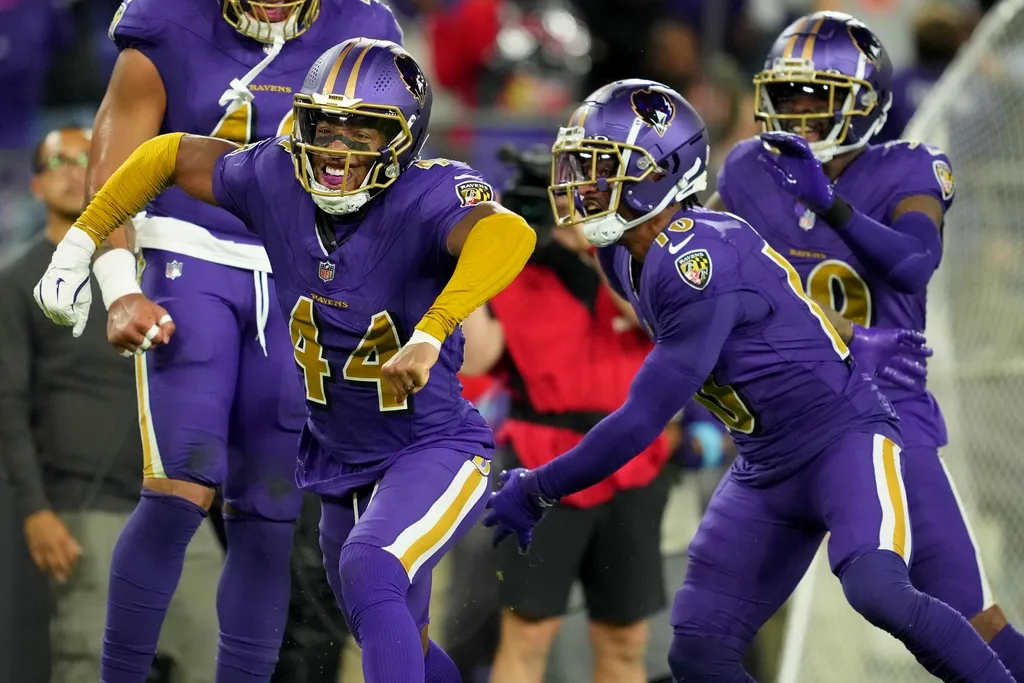 Baltimore Ravens cornerback Marlon Humphrey (44) reacts after forcing a fumble during third quarter against the Cincinnati Bengals at M&T Bank Stadium.