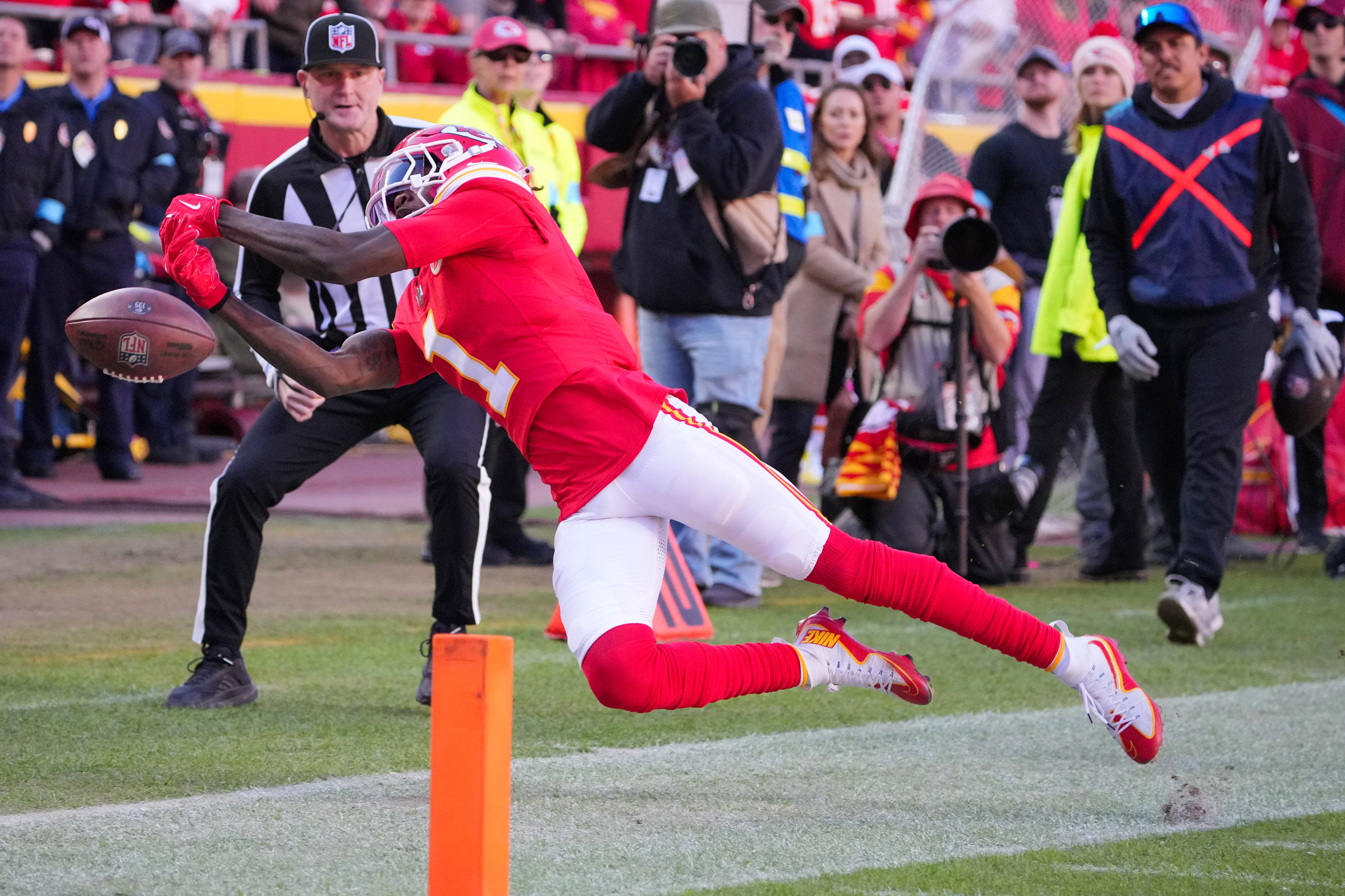 Nov 10, 2024; Kansas City, Missouri, USA; Kansas City Chiefs wide receiver Xavier Worthy (1) can’t make the catch on a pass against the Denver Broncos during the second half at GEHA Field at Arrowhead Stadium.