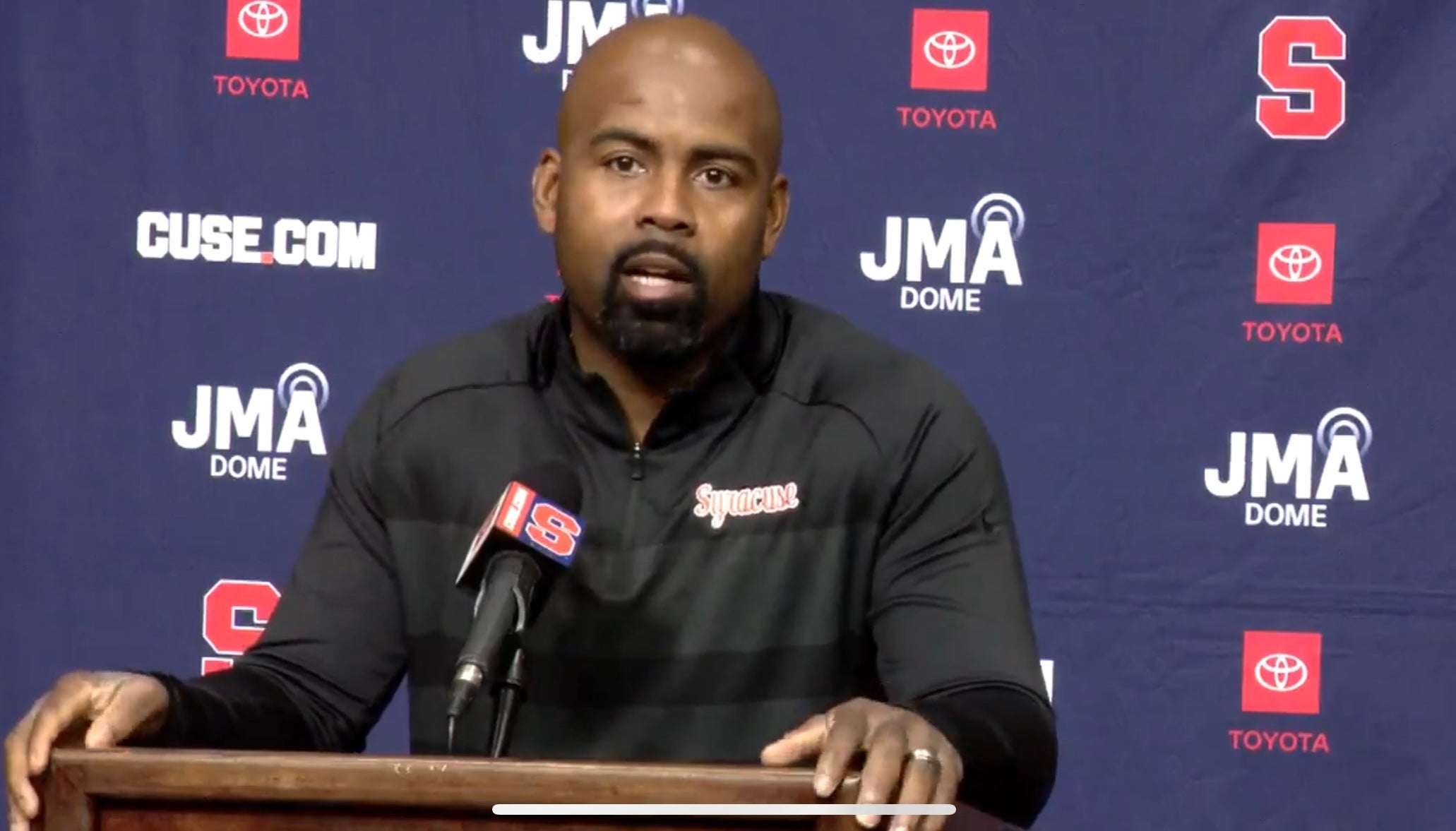 Syracuse head coach Fran Brown