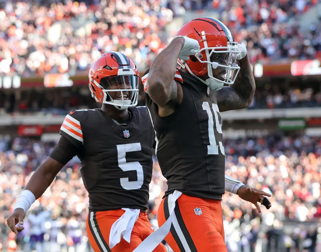 Browns wide receiver Cedric Tillman celebrates his fourth-quarter touchdown with quarterback Jameis Winston (5) against the Ravens, Sunday, Oct. 27, 2024, in Cleveland