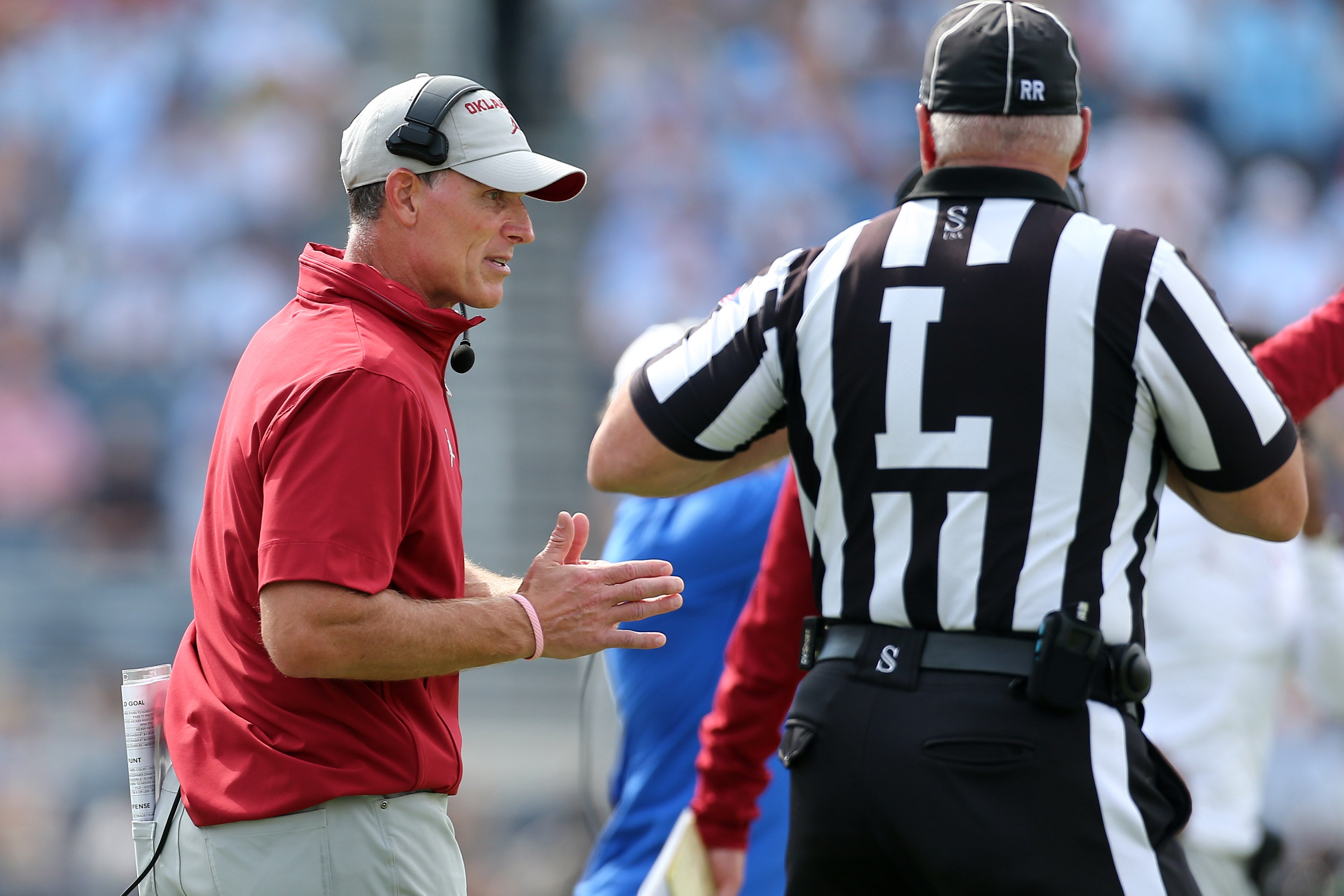 Oklahoma Sooners head coach Brent Venables
