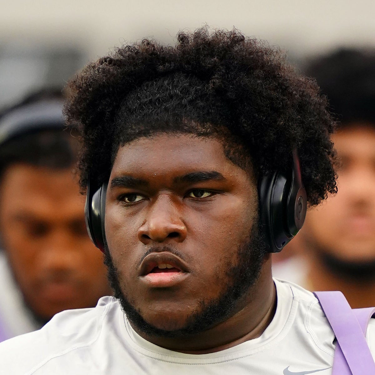 NCAA Football Alabama offensive line Tyler Booker