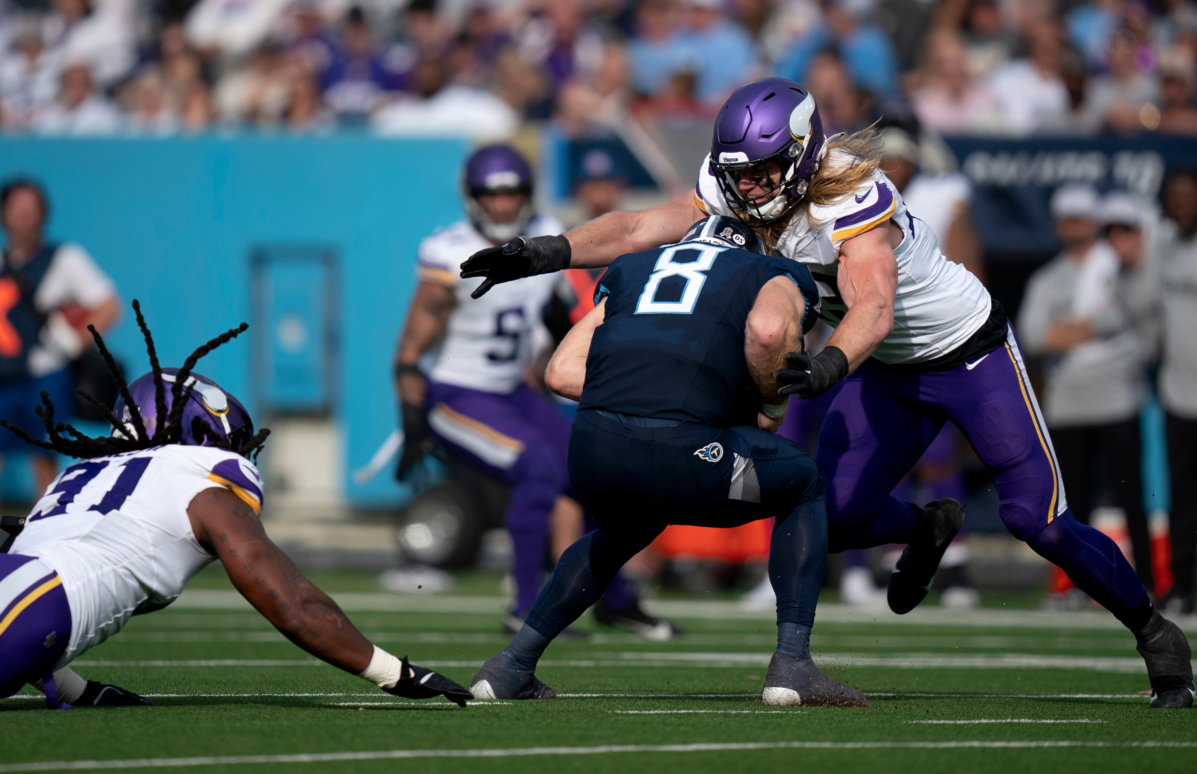 Minnesota Vikings linebacker Andrew Van Ginkel (43) sacks Tennessee Titans quarterback Will Levis (8) in the second half at Nissan Stadium in Nashville, Tenn., Sunday, Nov. 17, 2024.