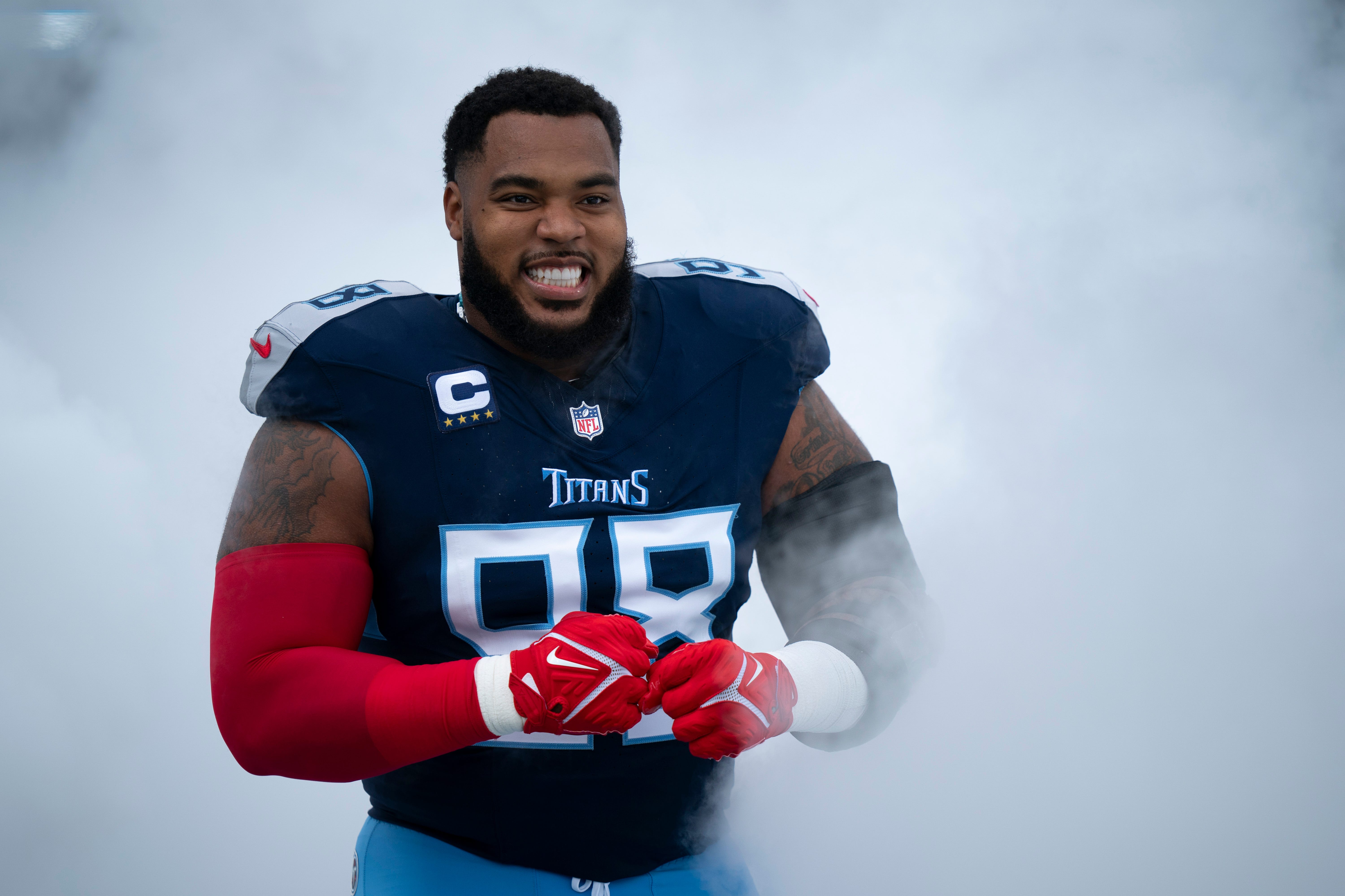 Tennessee Titans defensive tackle Jeffery Simmons (98) takes the field before their game against the New England Patriots at Nissan Stadium in Nashville, Tenn., Sunday, Nov. 3, 2024 Denny Simmons / The Tennessean-USA TODAY NETWORK via Imagn Images