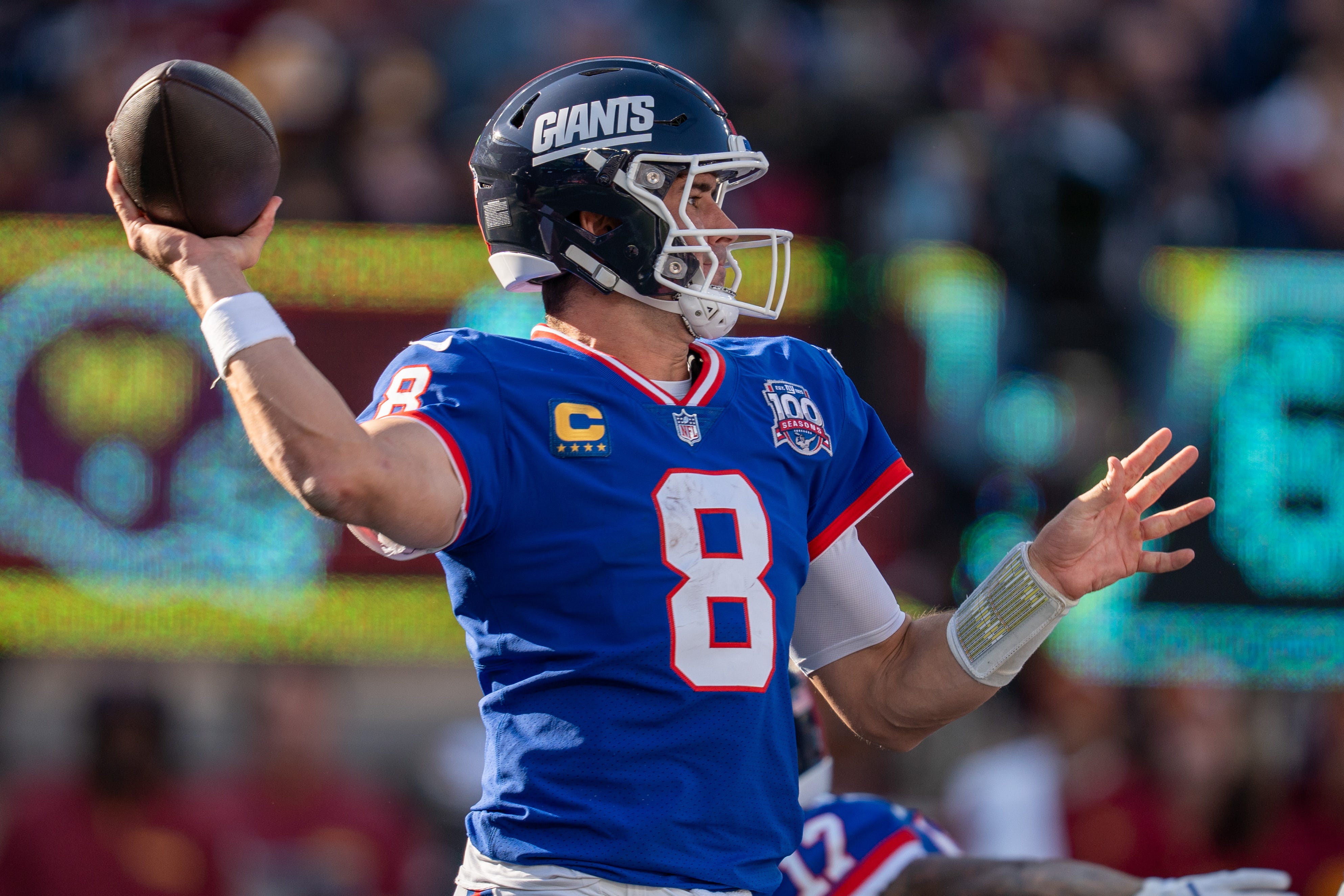 New York Giants quarterback Daniel Jones (8) looks to throw the ball during a game between the New York Giants and the Washington Commanders at MetLife Stadium in East Rutherford on Sunday, Nov. 3, 2024.