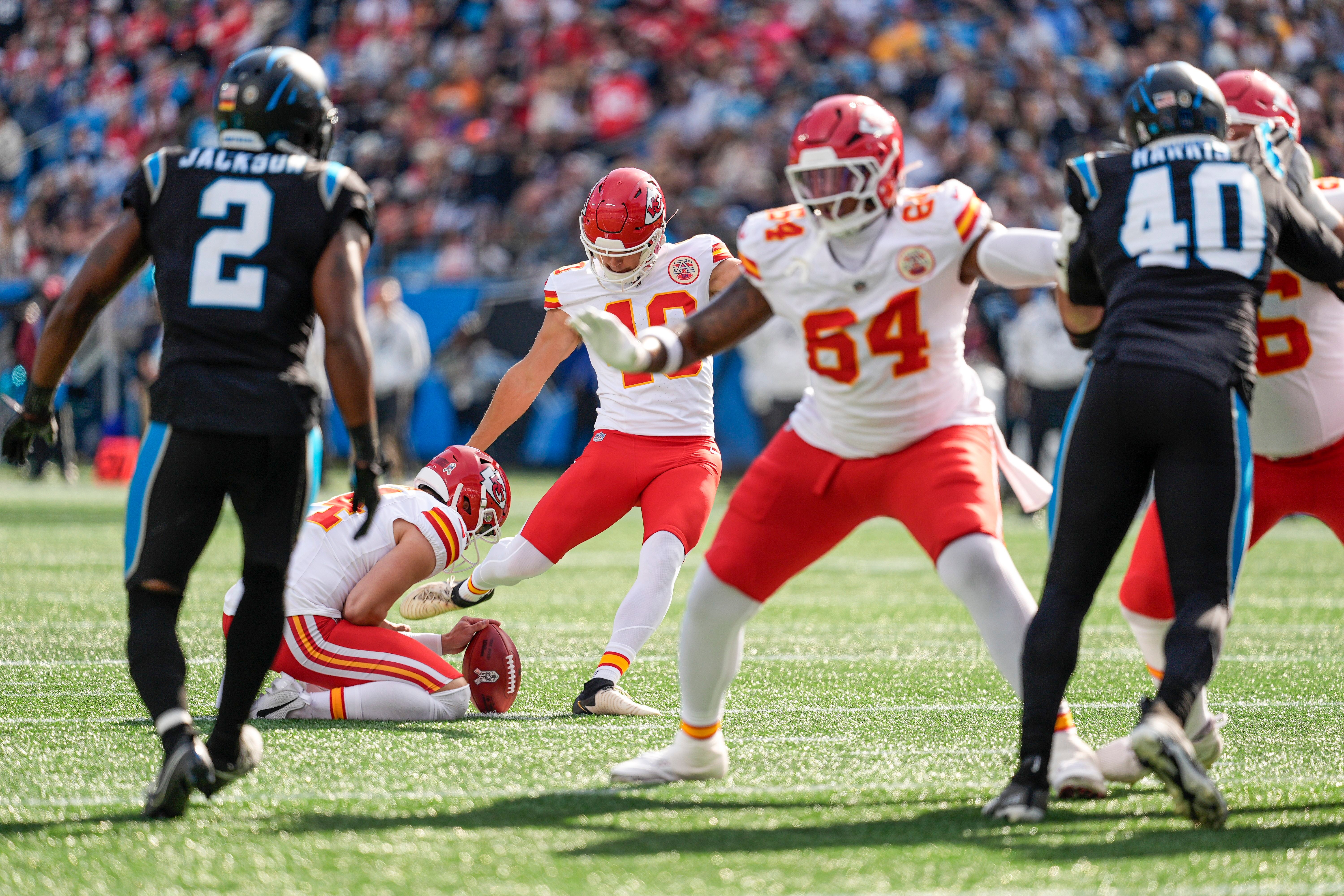 Nov 24, 2024; Charlotte, North Carolina, USA; Kansas City Chiefs place kicker Spencer Shrader (40) adds a field goal during the first quarter against the Carolina Panthers at Bank of America Stadium.