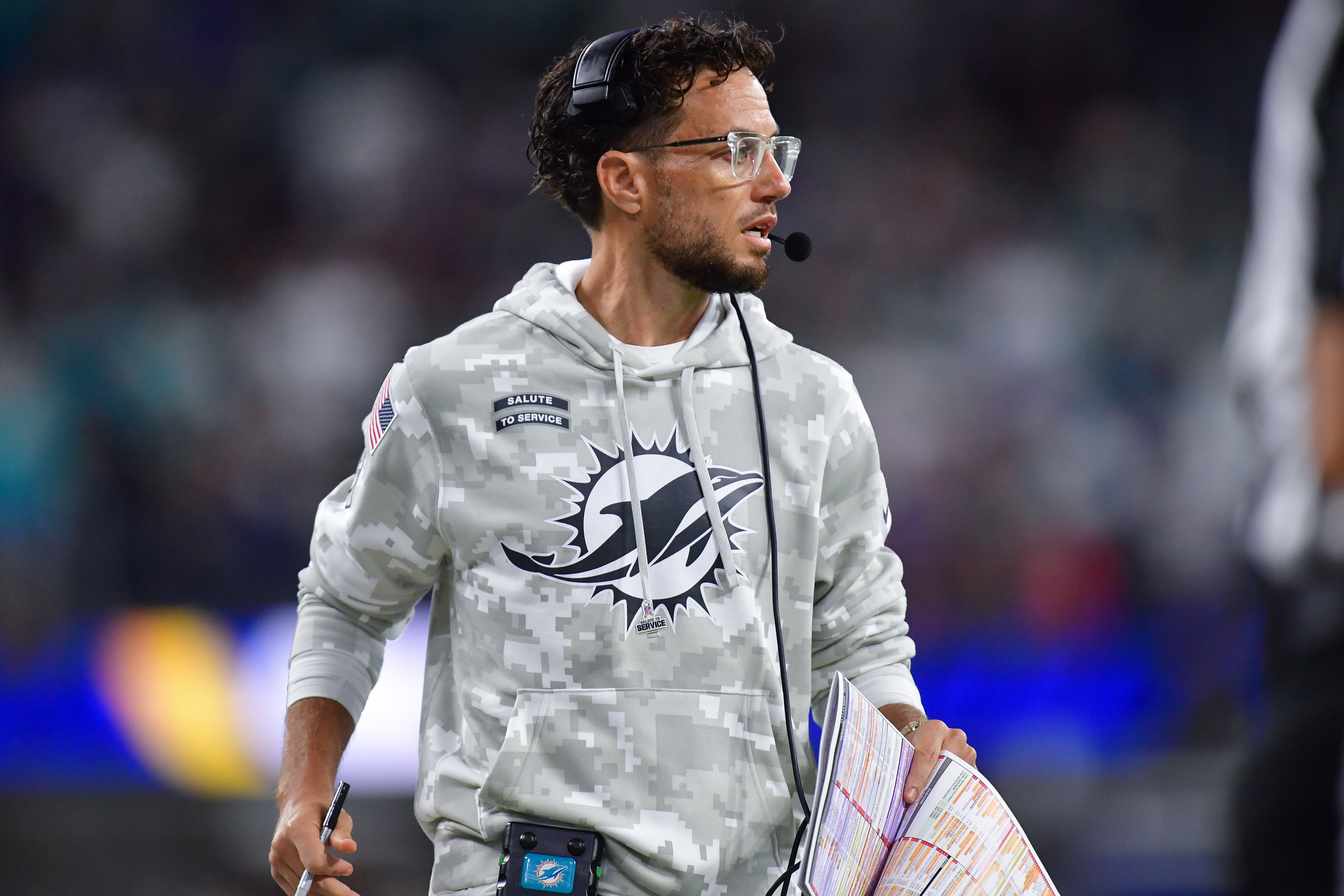 Nov 11, 2024; Inglewood, California, USA; Miami Dolphins head coach Mike McDaniel watches game action against the Los Angeles Rams during the second half at SoFi Stadium.