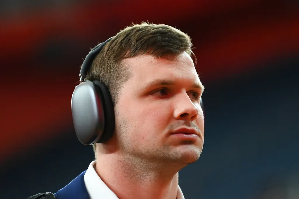 Syracuse Orange quarterback Kyle McCord (6) arrives at the JMA Wireless Dome prior to the game against the Miami Hurricanes.