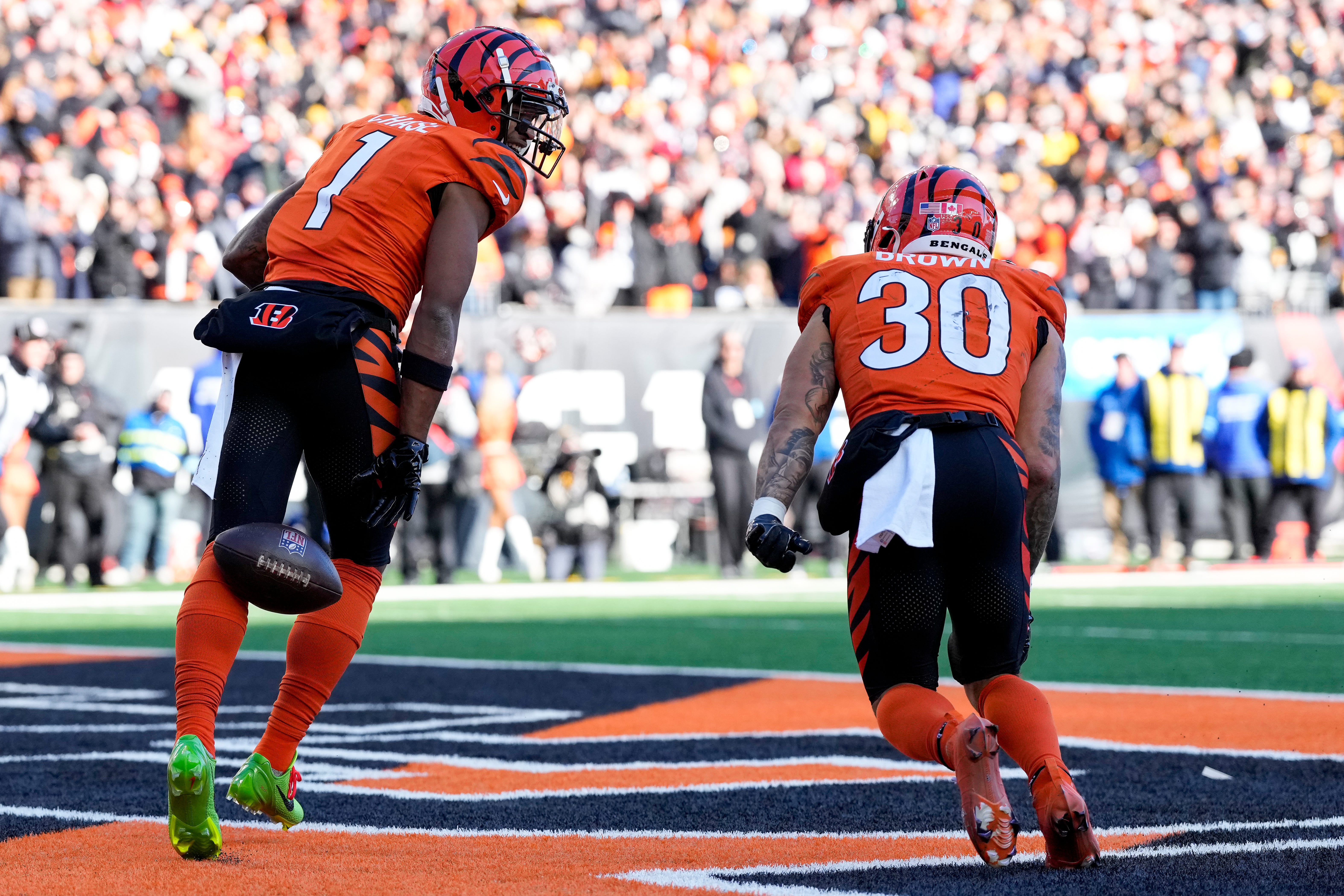 Bengals wide receiver Ja'Marr Chase (1) celebrates a touchdown catch in the second quarter of the NFL Week 13 game between the Cincinnati Bengals and the Pittsburgh Steelers.