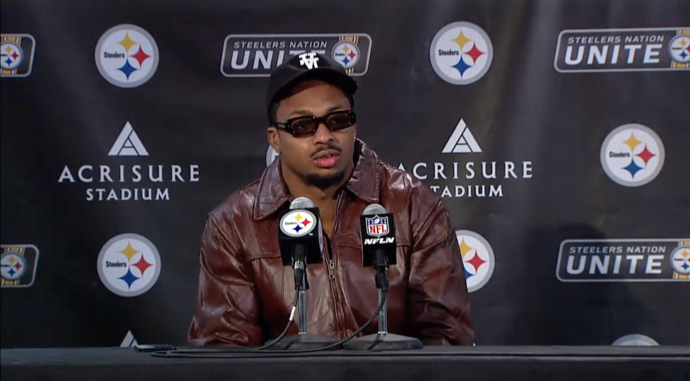 Pittsburgh Steelers safety DeShon Elliott calls out the NFL in a postgame media address following a 27-14 win over the Cleveland Browns.