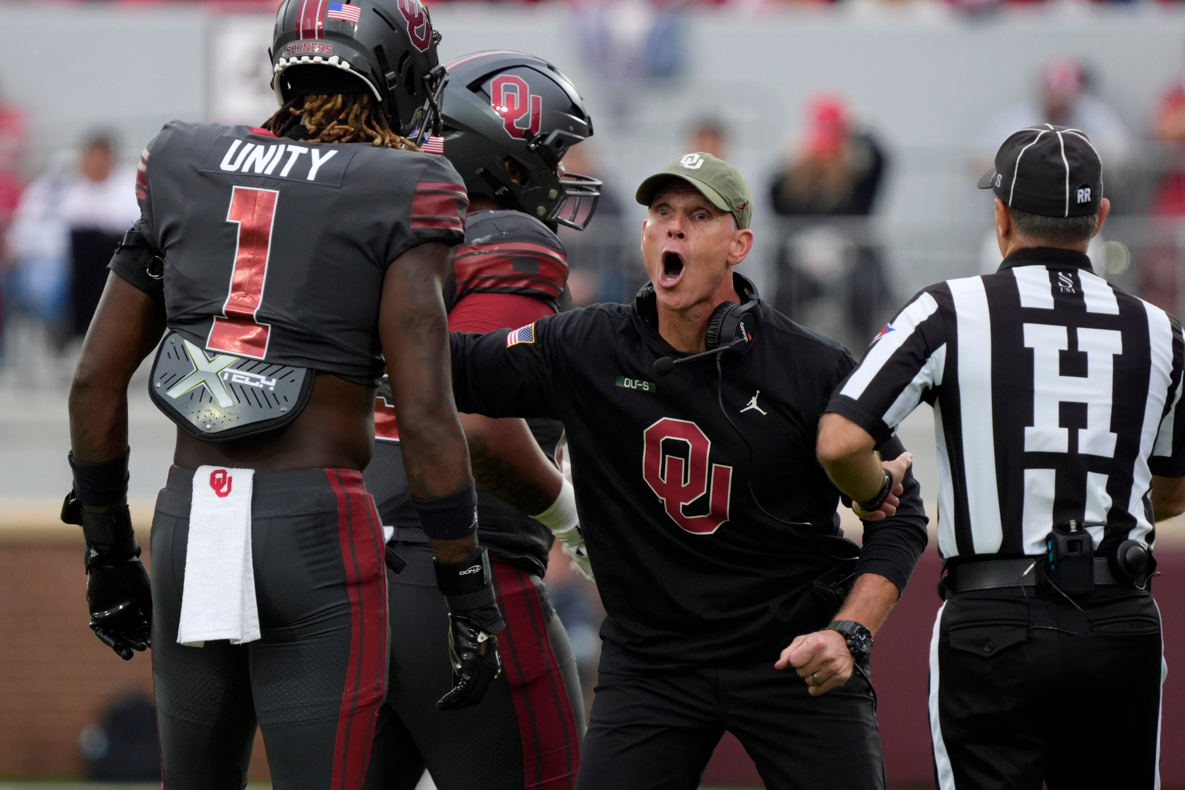 Oklahoma coach Brent Venables yells at Oklahoma Sooners linebacker Dasan McCullough (1) during a college football game between the University of Oklahoma Sooners (OU) and the Maine Black Bears at Gaylord Family - Oklahoma Memorial Stadium in Norman, Okla., Saturday, Nov. 2, 2024.