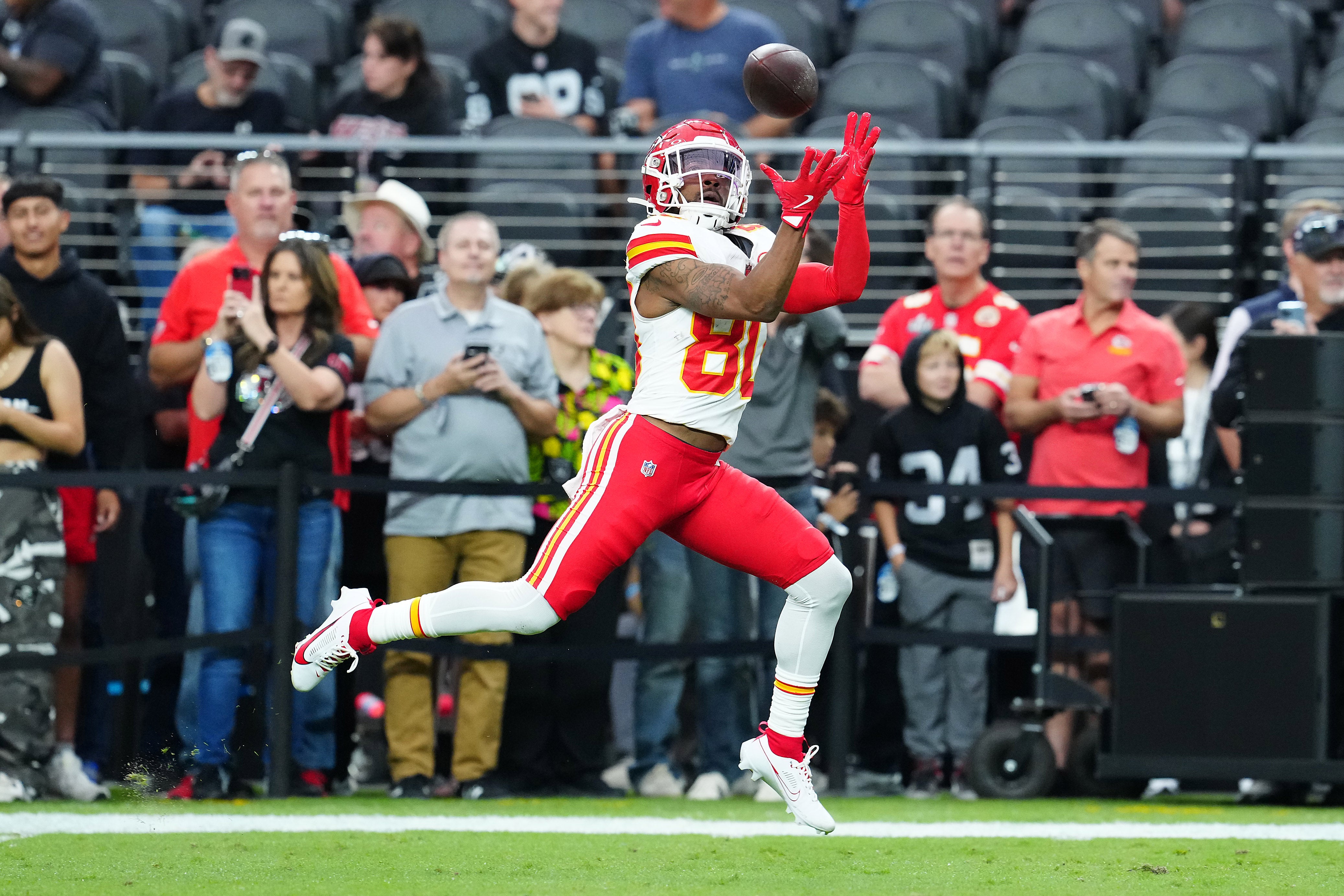 Oct 27, 2024; Paradise, Nevada, USA; Kansas City Chiefs wide receiver Montrell Washington (80) warms up before a game against the Las Vegas Raiders at Allegiant Stadium.