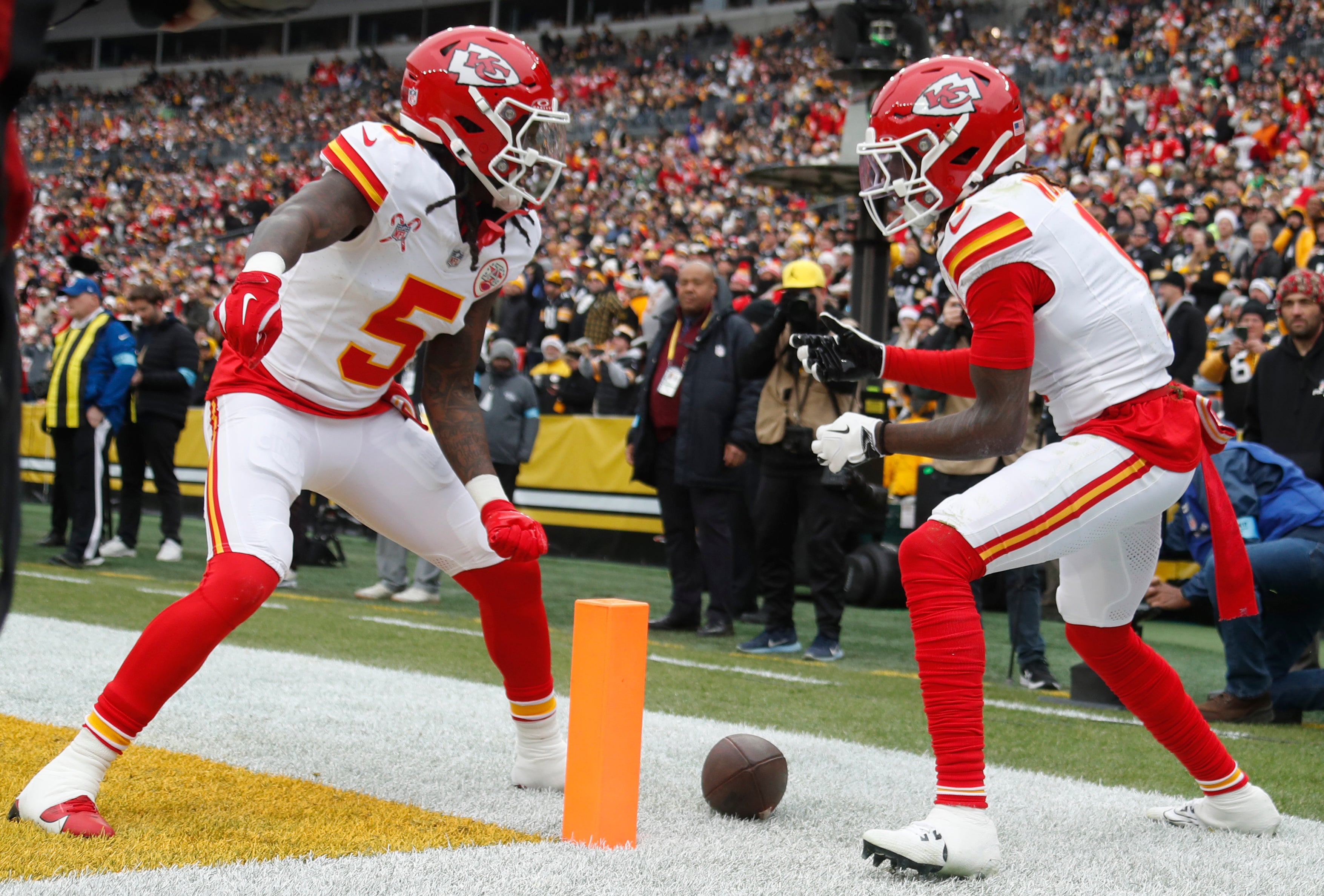 Kansas City Chiefs wide receivers Hollywood Brown and Xavier Worthy