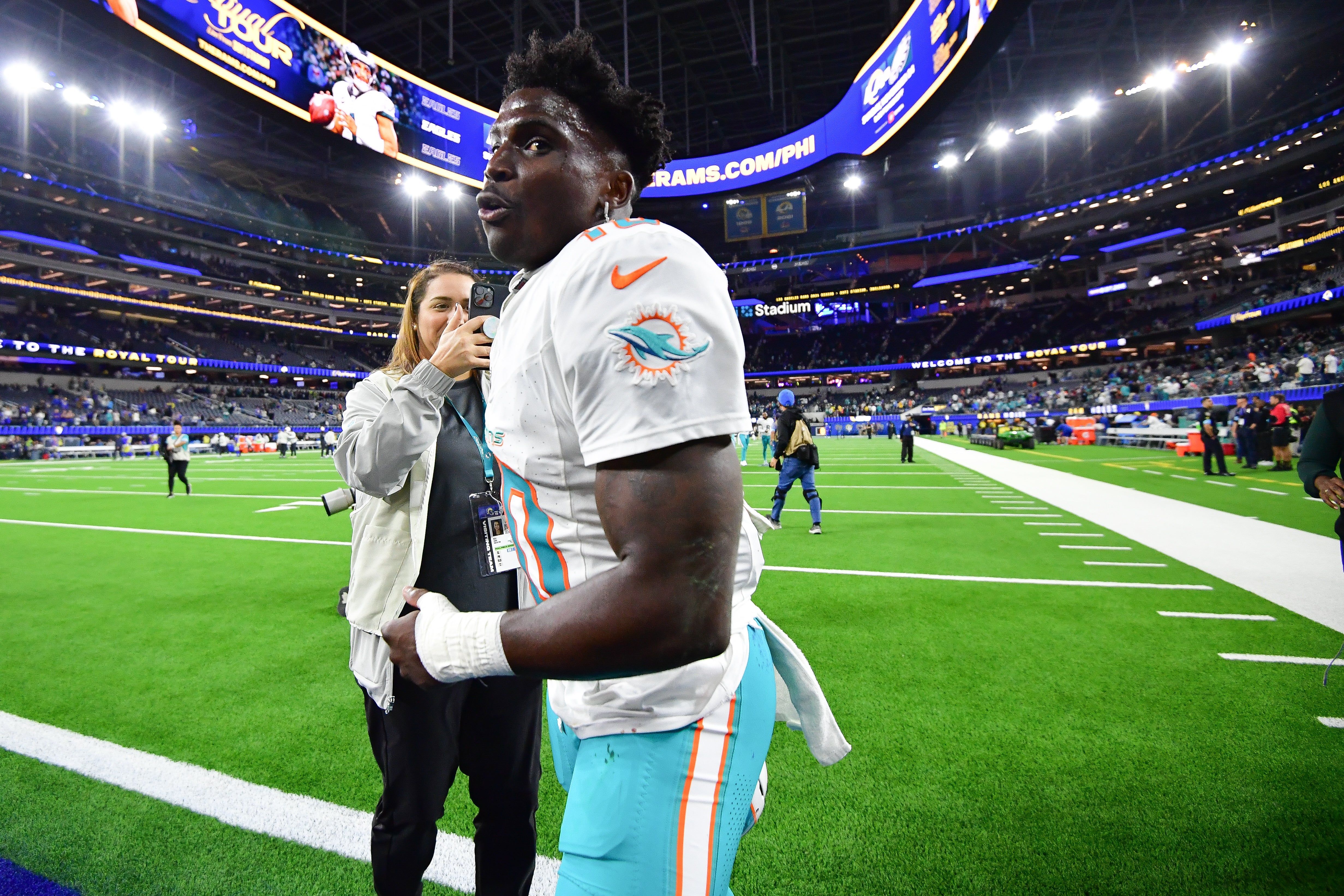 Nov 11, 2024; Inglewood, California, USA; Miami Dolphins wide receiver Tyreek Hill (10) celebrates the victory against the Los Angeles Rams at SoFi Stadium.