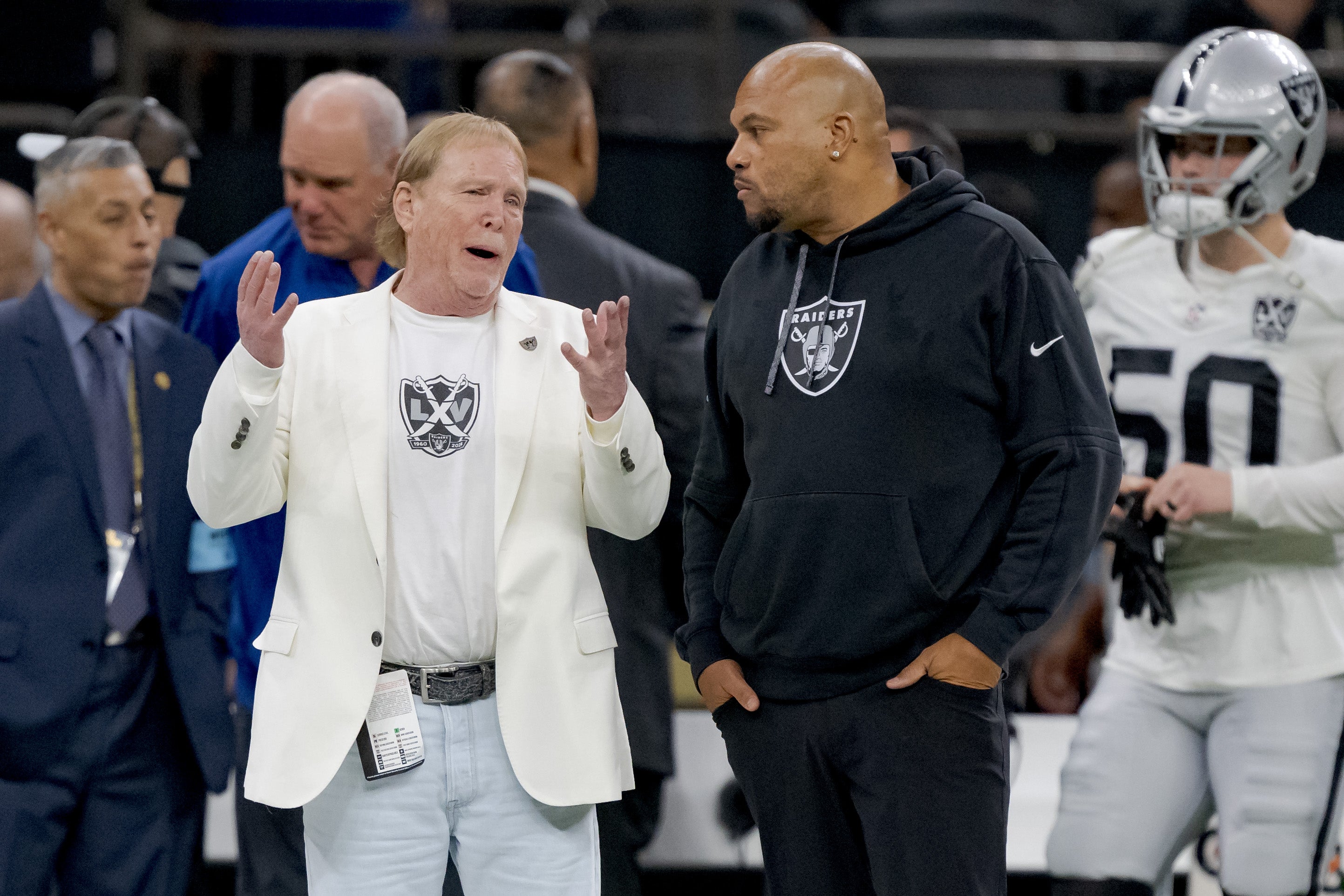 Las Vegas Raiders head coach Antonio Pierce and owner Mark Davis
