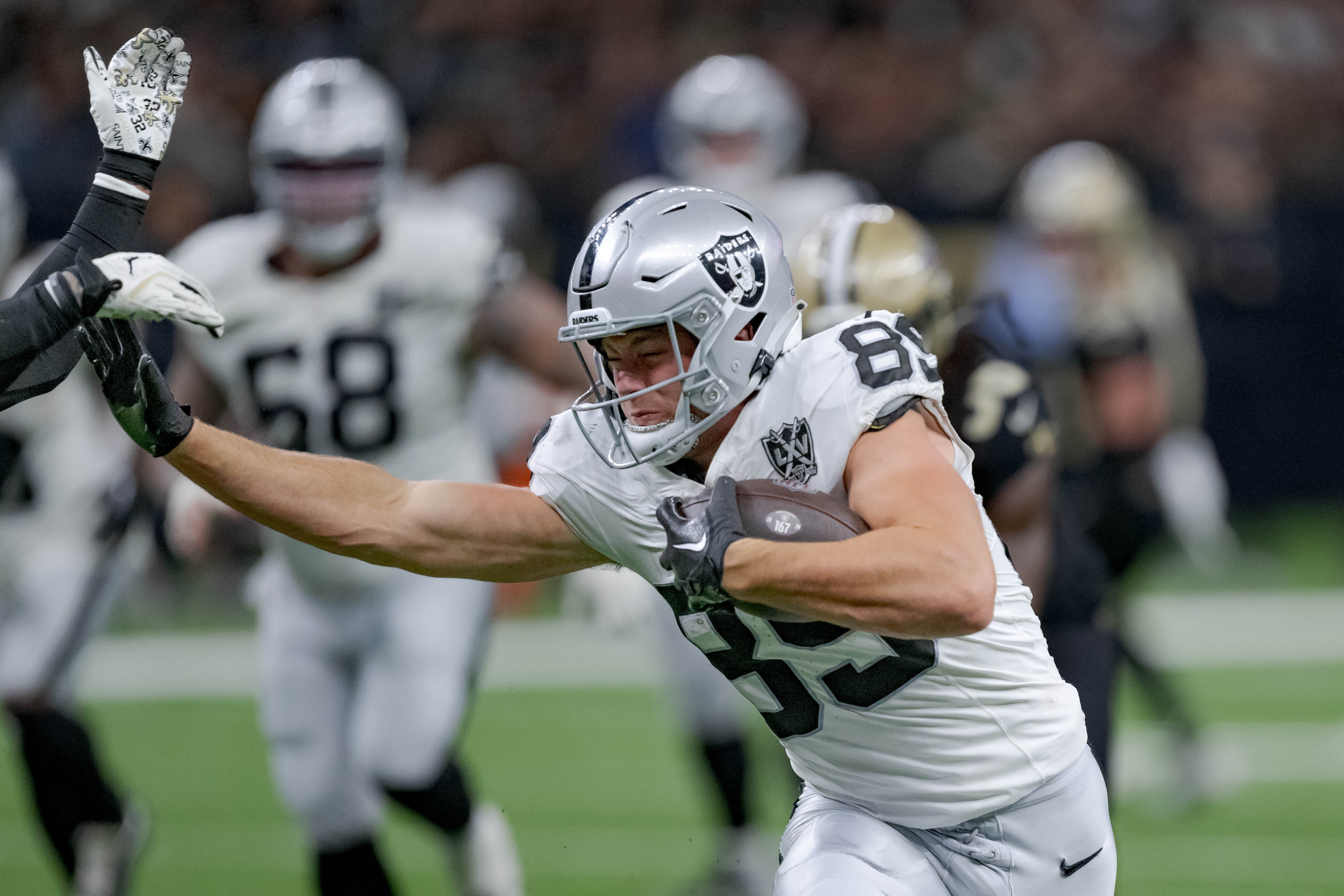 Las Vegas Raiders tight end Brock Bowers