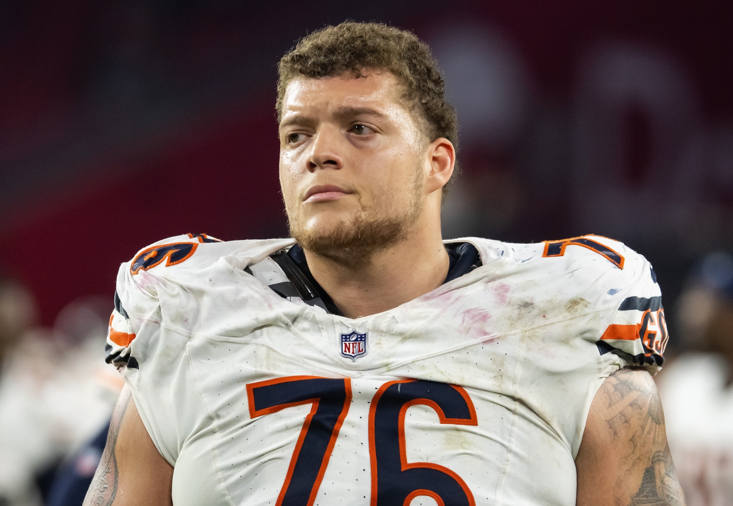 Nov 3, 2024; Glendale, Arizona, USA; Chicago Bears guard Teven Jenkins (76) against the Arizona Cardinals at State Farm Stadium.