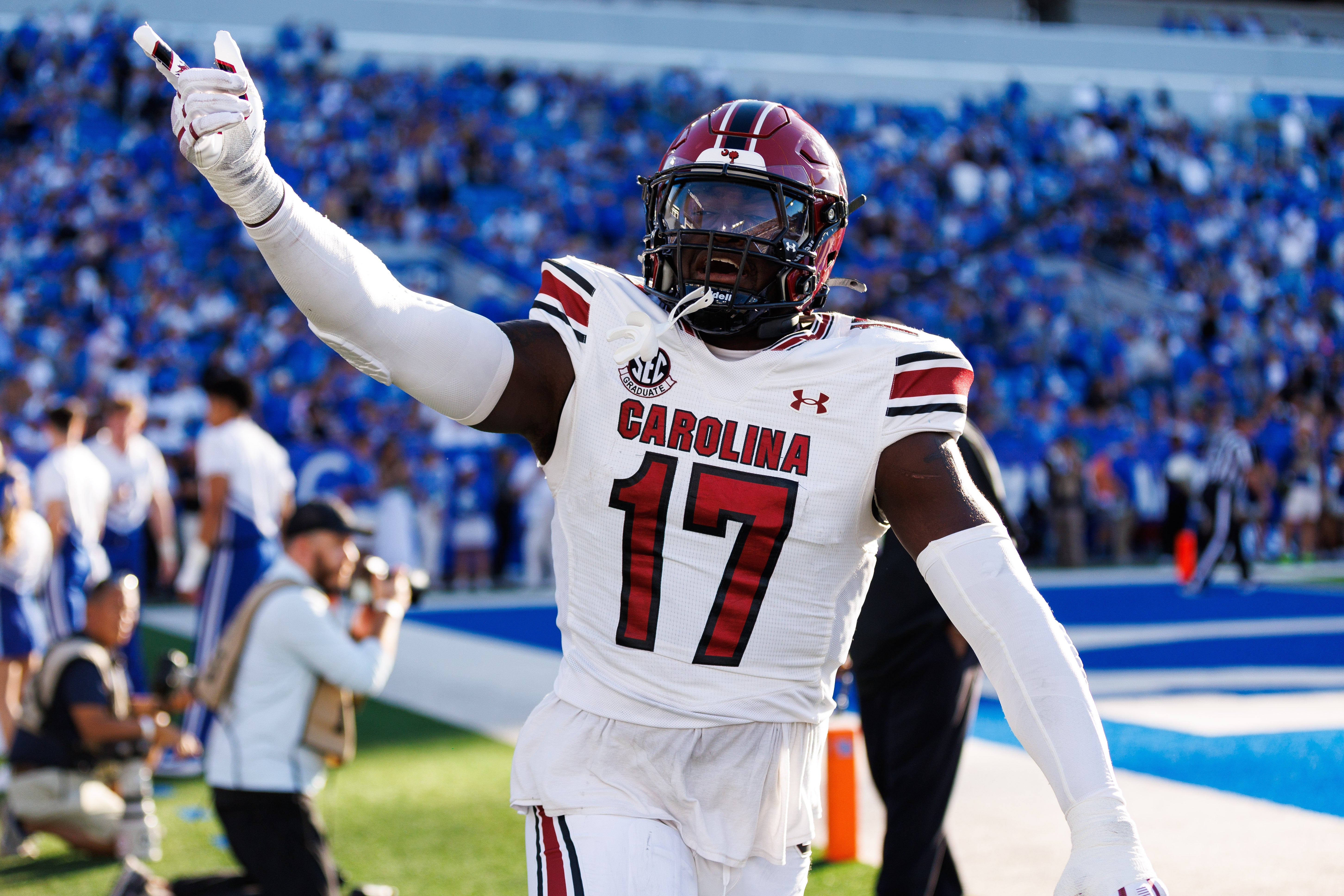 South Carolina Gamecocks linebacker Demetrius Knight Jr. (17) celebrates after a touchdown during the fourth quarter against the Kentucky Wildcats at Kroger Field. 