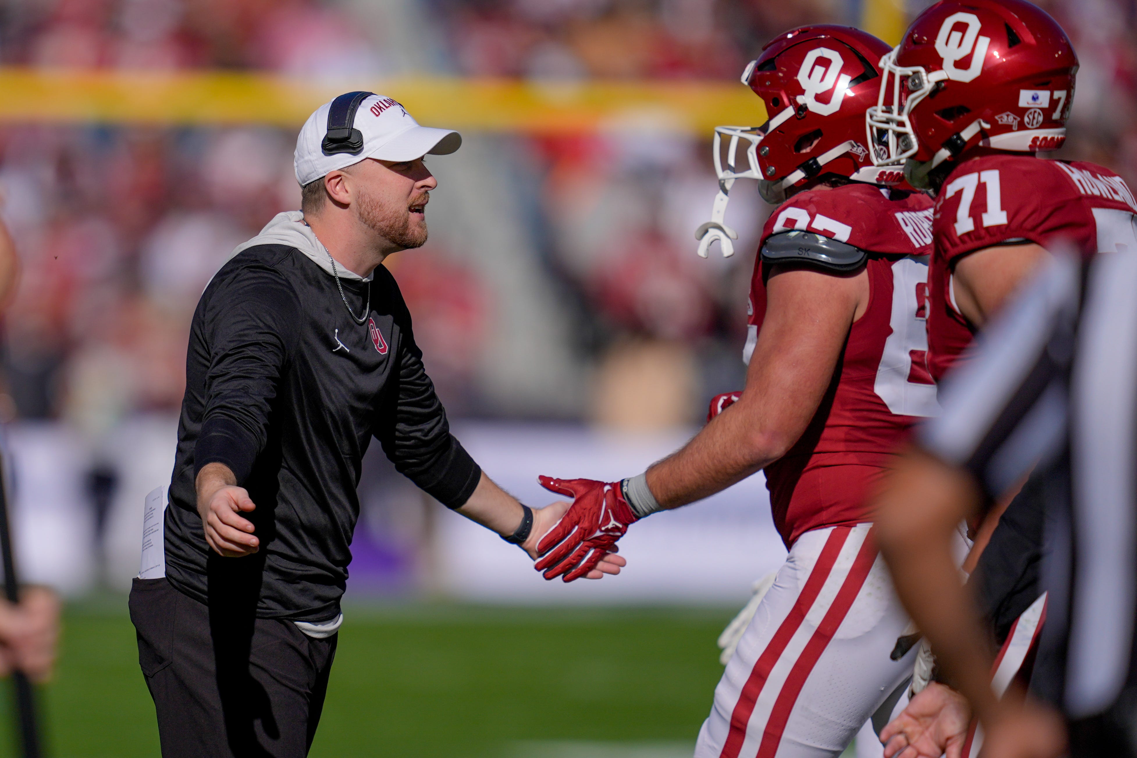 Oklahoma Sooners offensive coordinator Ben Arbuckle