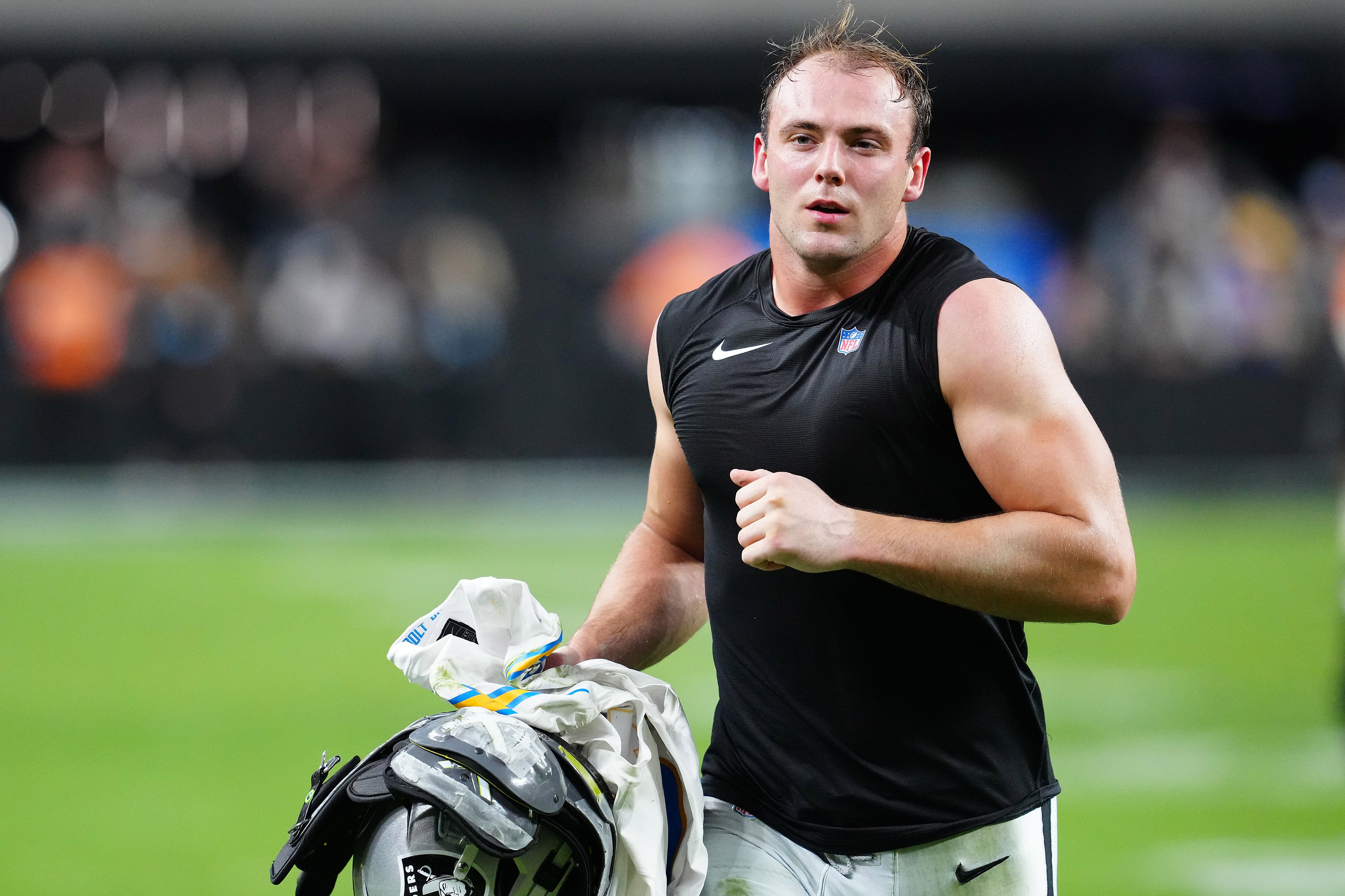 Las vegas Raiders tight end Brock Bowers