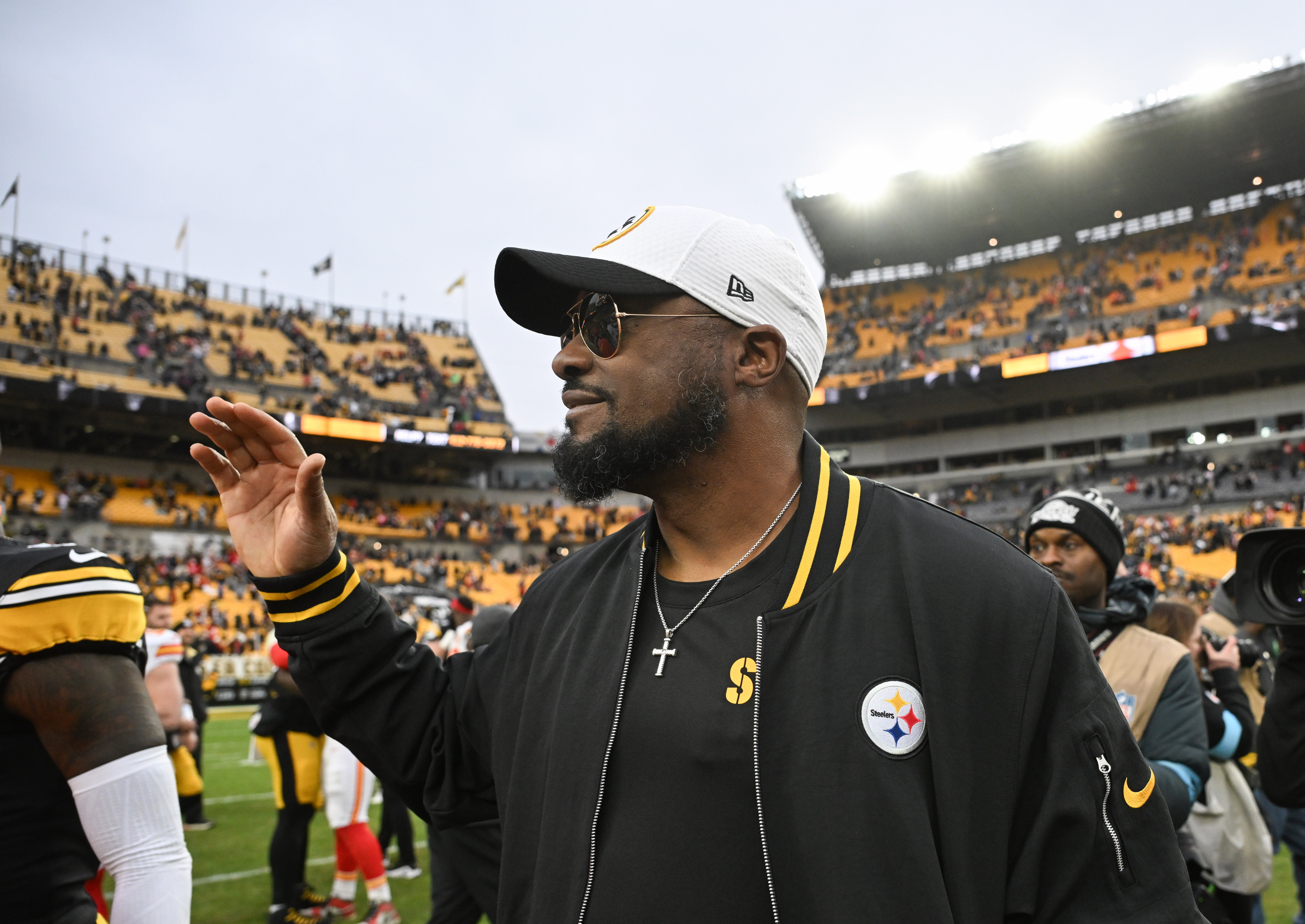 Dec 25, 2024; Pittsburgh, Pennsylvania, USA; Pittsburgh Steelers head coach Mike Tomlin leaves the field following their game against the Kansas City Chiefs at Acrisure Stadium.