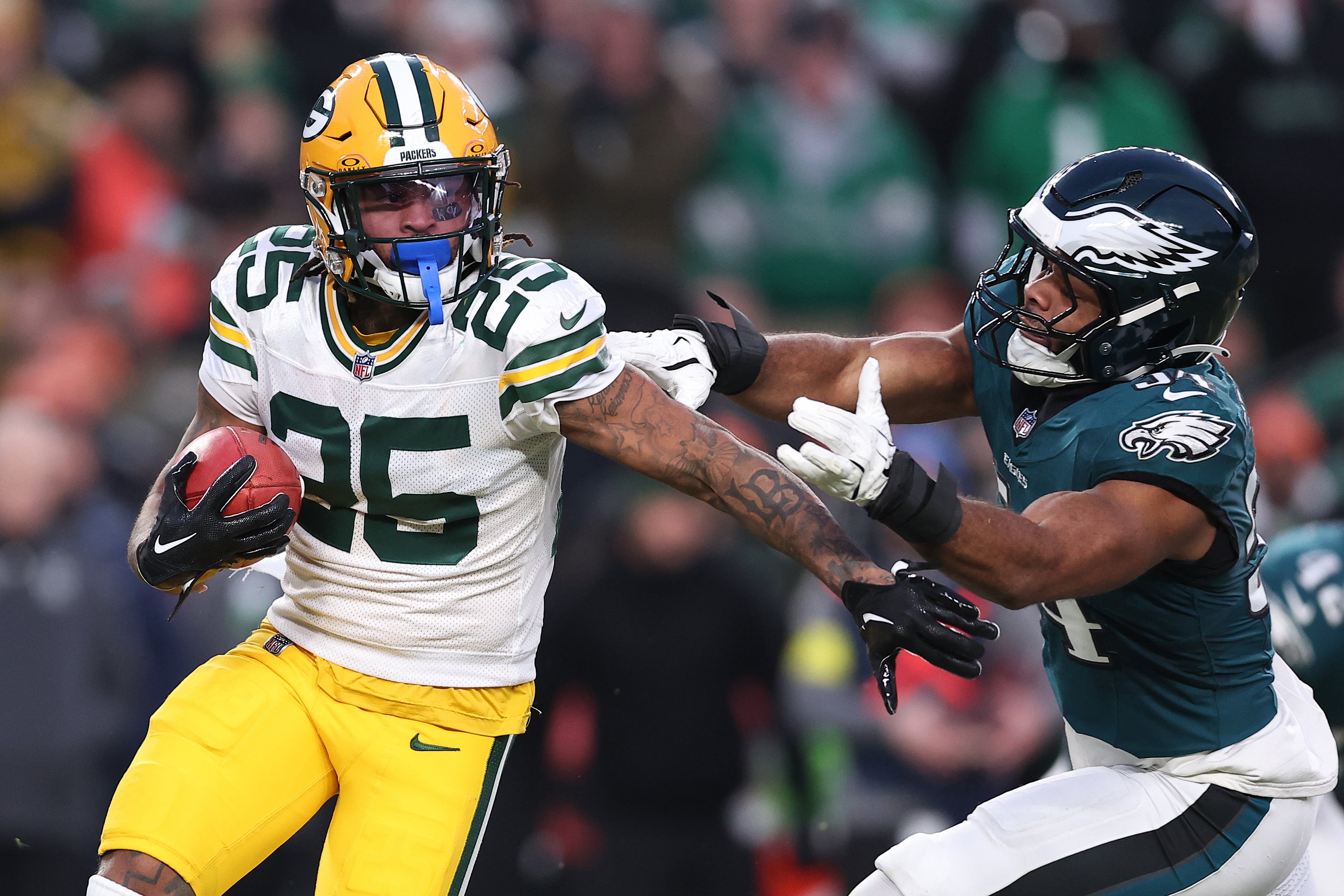 Philadelphia, Pennsylvania, USA; Green Bay Packers cornerback Keisean Nixon (25) returns a kick off against the Philadelphia Eagles during the first quarter in the NFC wild card game at Lincoln Financial Field.