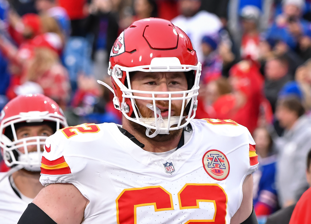 Nov 17, 2024; Orchard Park, New York, USA; Kansas City Chiefs guard Joe Thuney (62) enters the field before a game against the Buffalo Bills at Highmark Stadium.