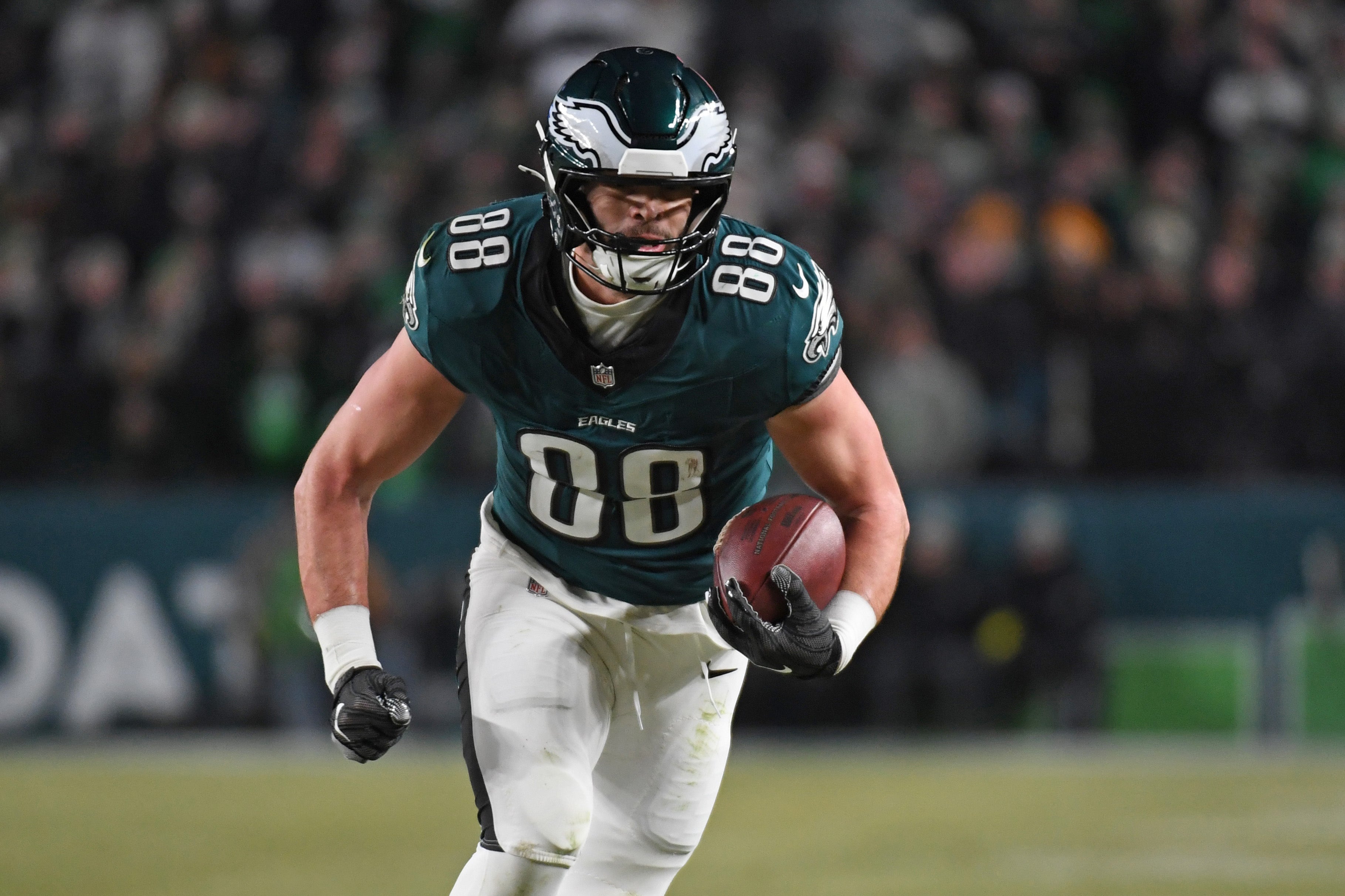 Philadelphia Eagles tight end Dallas Goedert (88) against the Green Bay Packers in an NFC wild card game at Lincoln Financial Field.