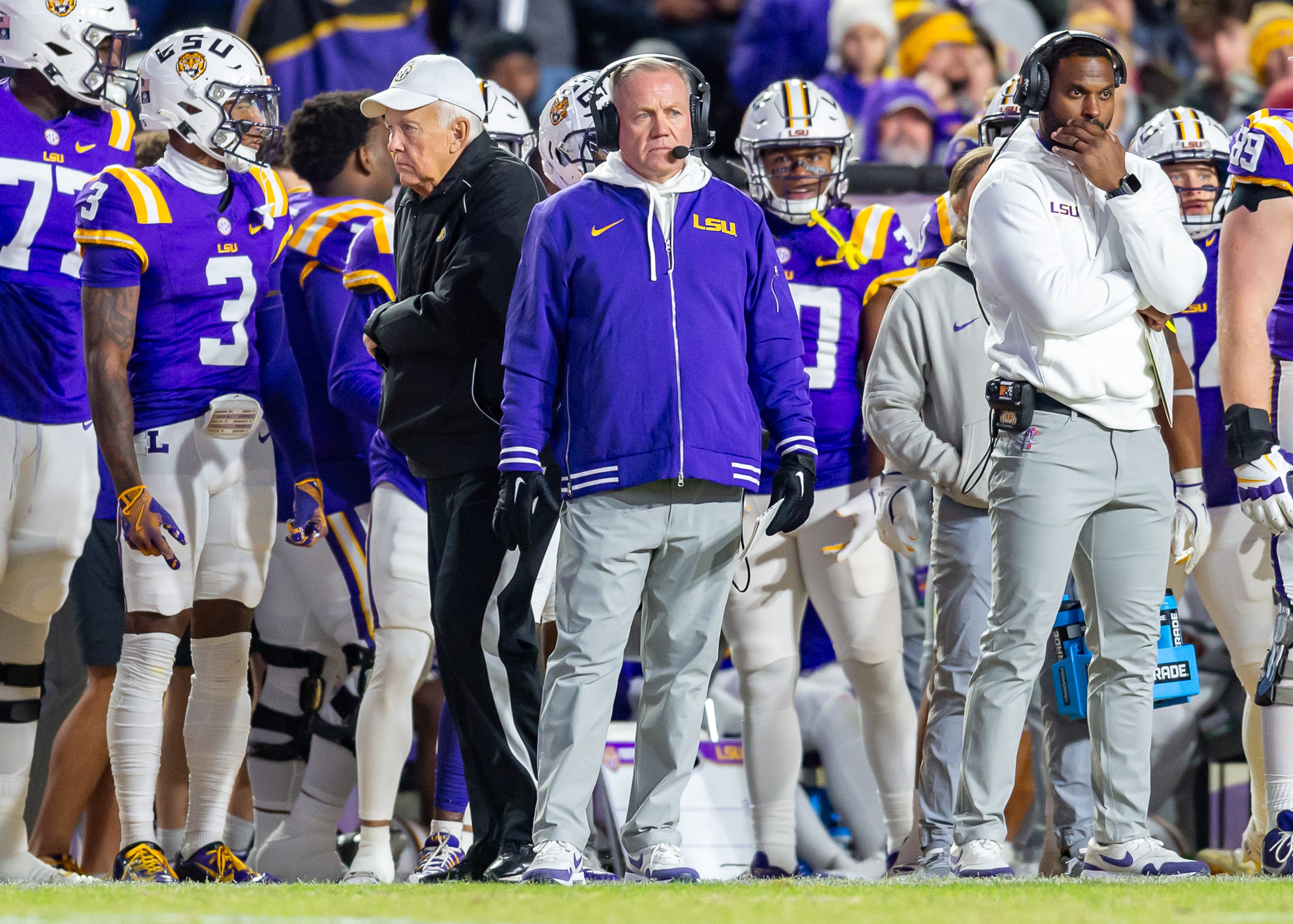 Tigers head coach Brian Kelly on the sideline as the LSU Tigers take on the Oklahoma Sooners. Nov 30, 2024; Baton Rouge, Louisiana, USA; at Tiger Stadium.