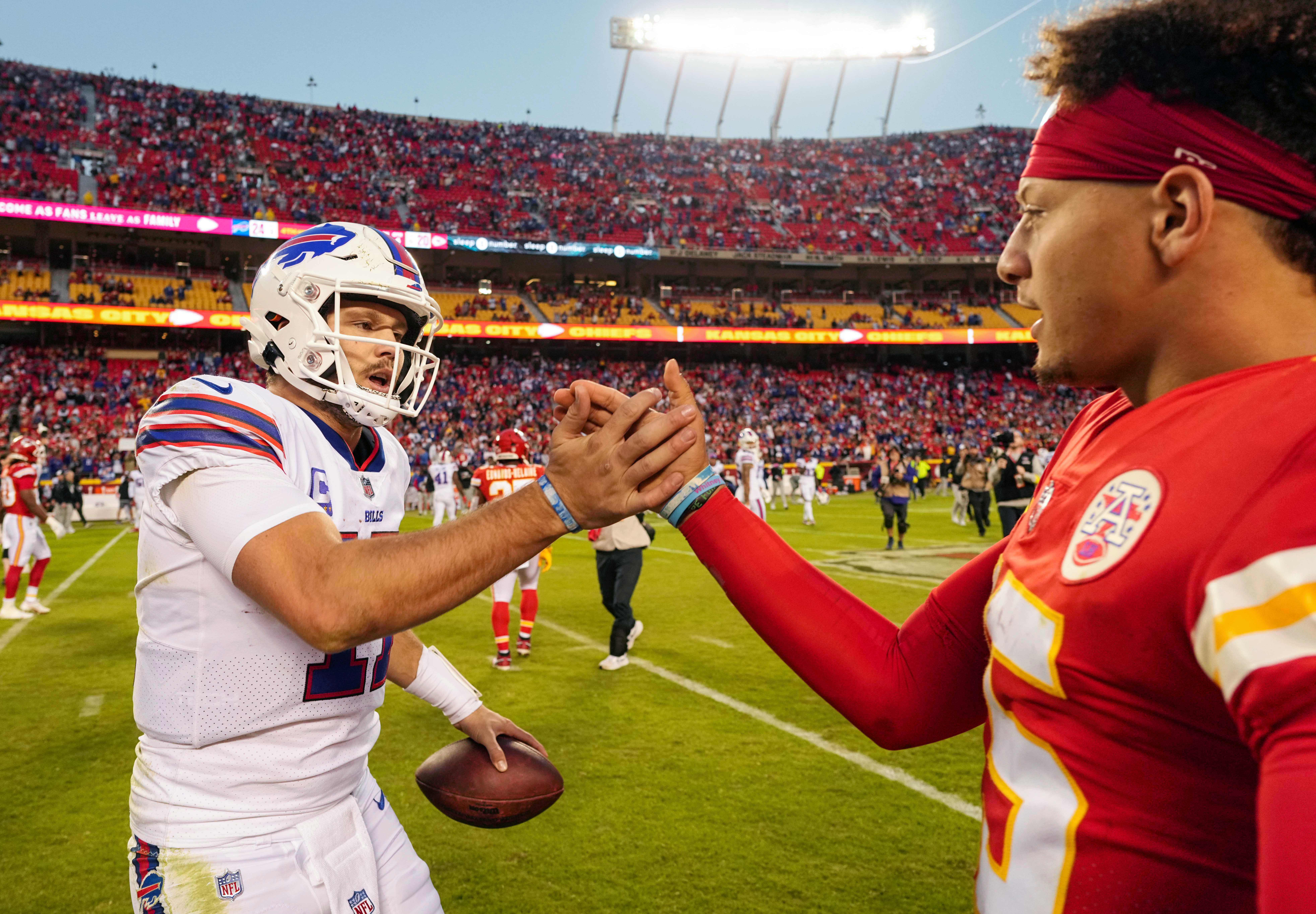 Kansas City Chiefs quarterback patrick Mahomes and Buffalo Bills quarterback Josh Allen