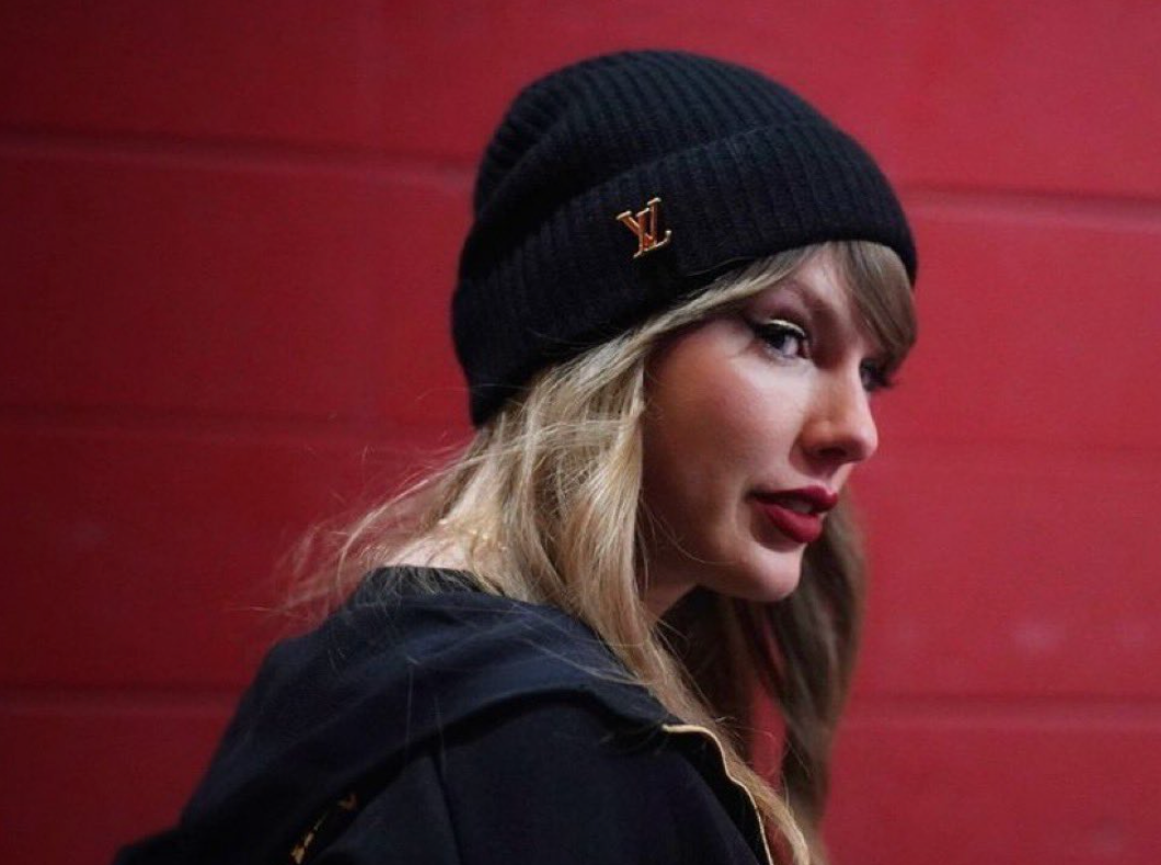 Taylor Swift arrives at the Chiefs AFC title game - Sunday, Jan. 27, 2025