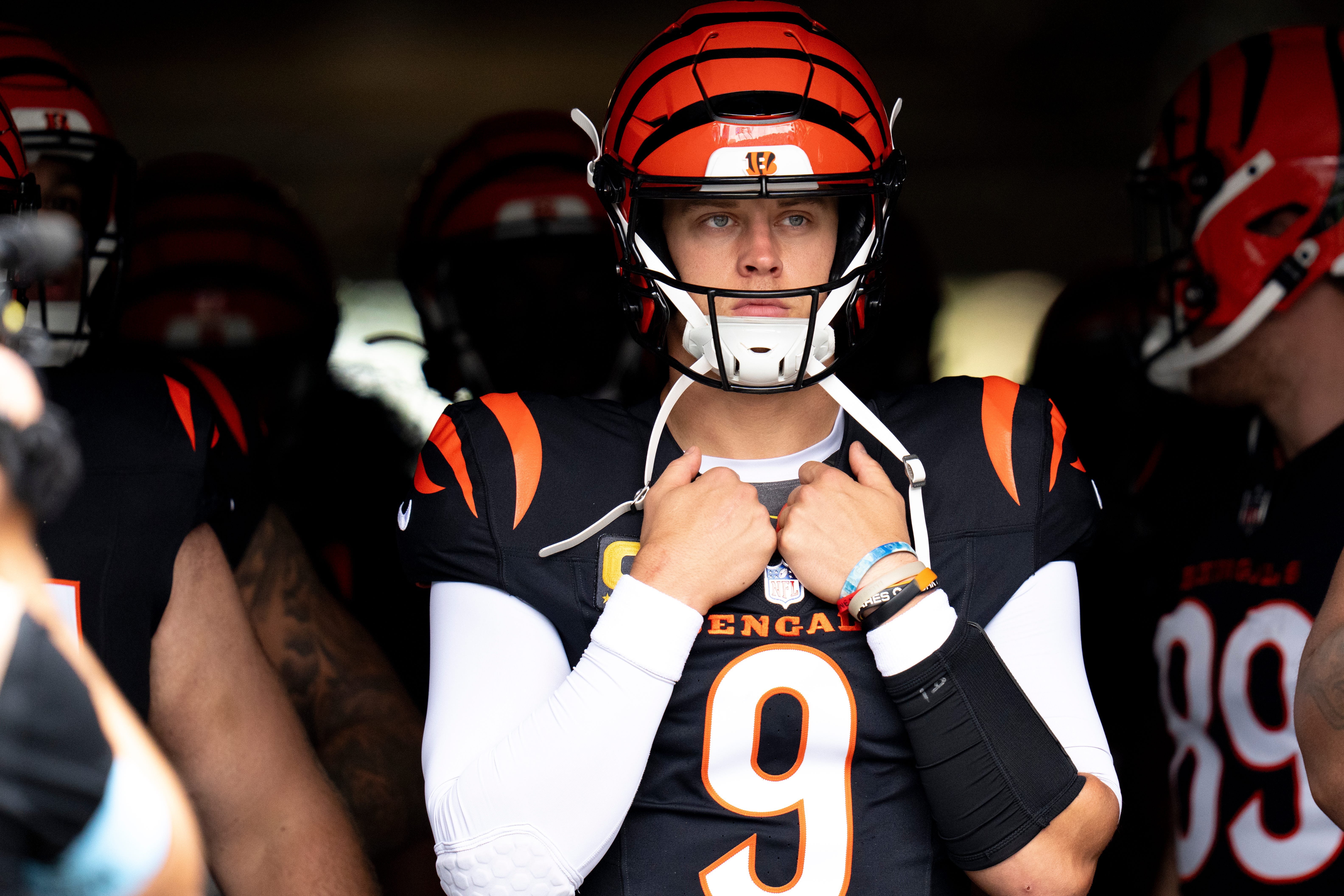 Cincinnati Bengals quarterback Joe Burrow (9) looks to take the field before the NFL game against the Carolina Panthers at Bank of America Stadium in Charlotte, N.C., on Sunday, Sept. 29, 2024.
