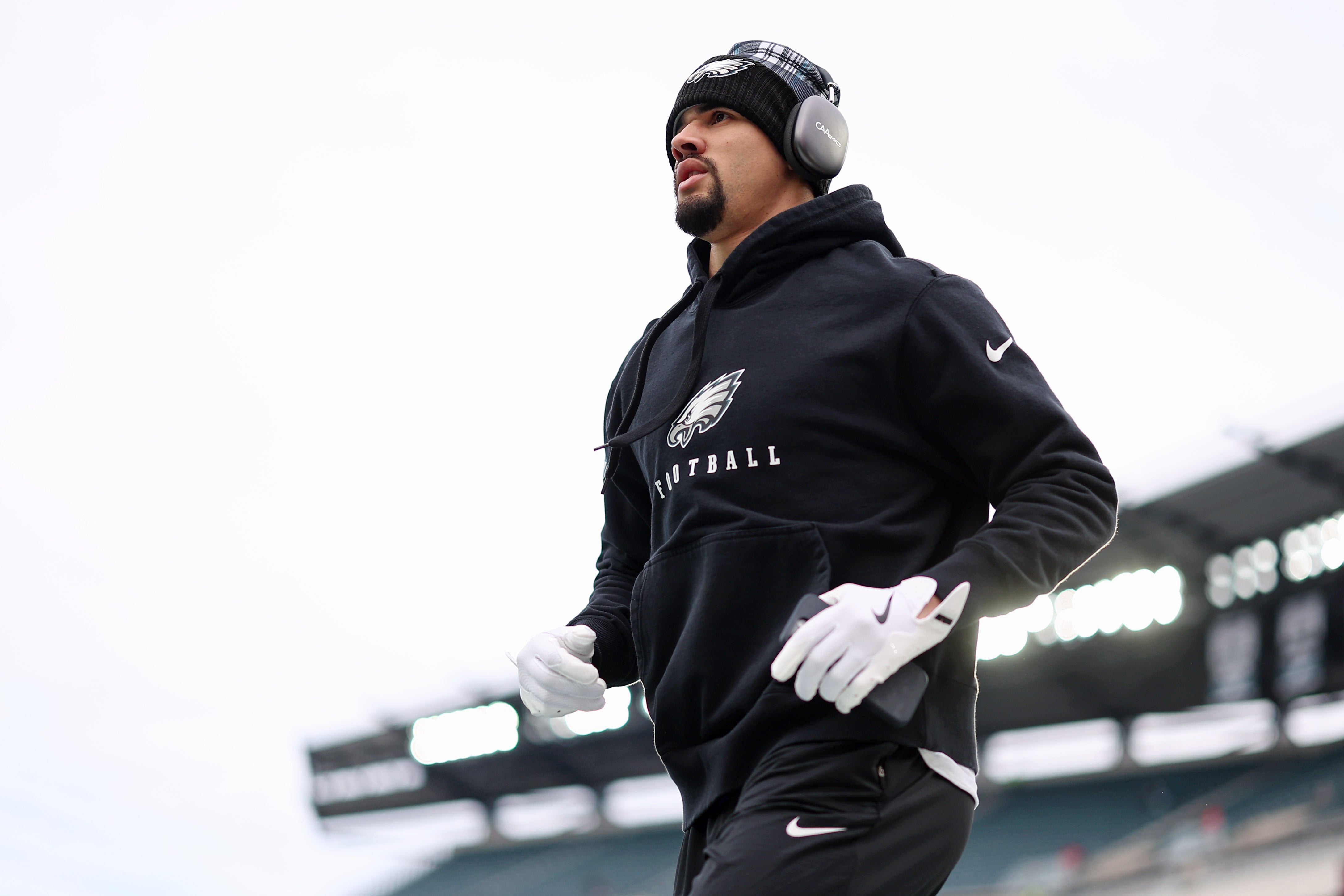 Philadelphia Eagles linebacker Zack Baun (53) warms up before the NFC Championship game at Lincoln Financial Field. Bill Streicher-Imagn Images