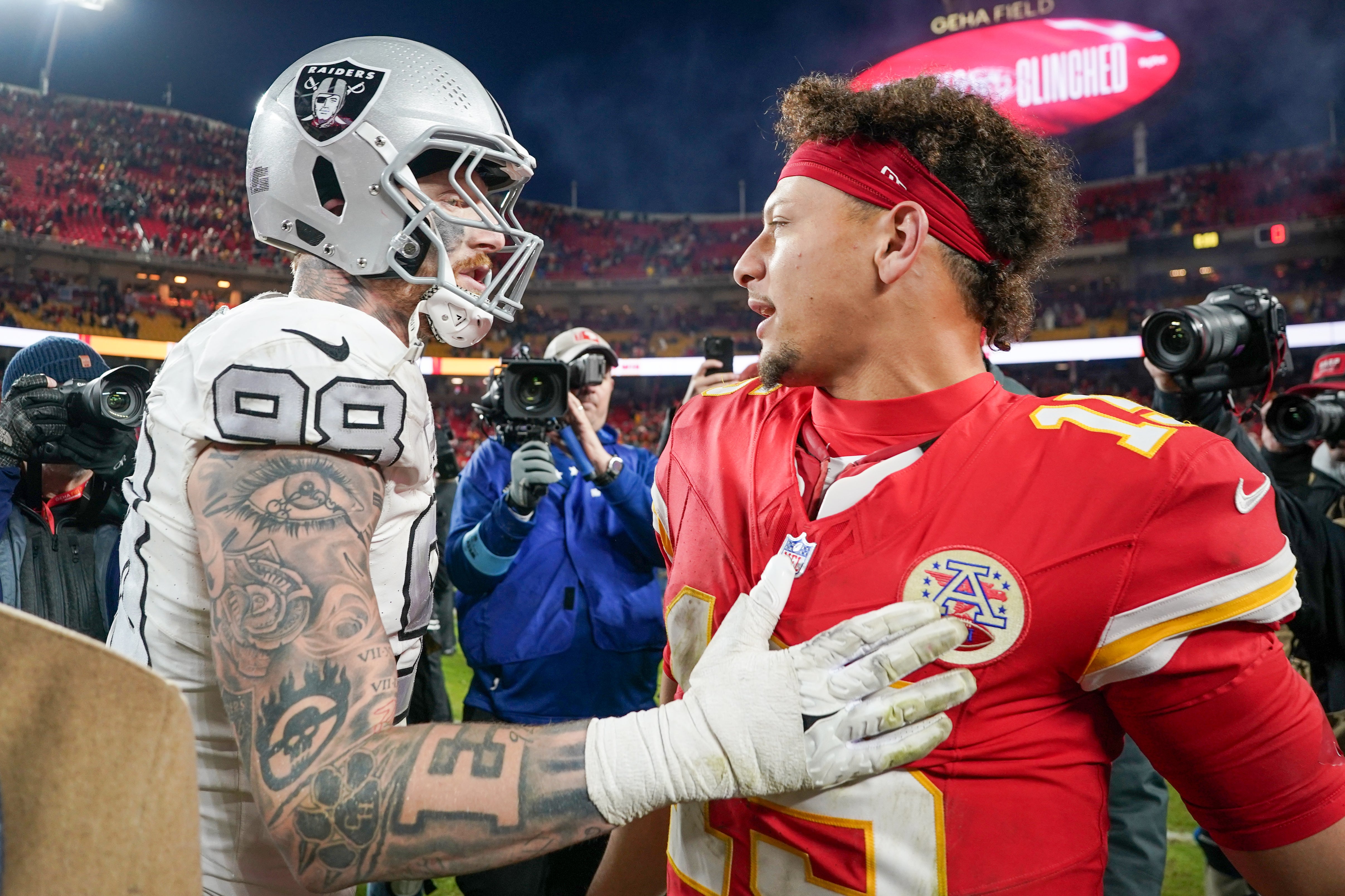 Kansas City Chiefs Patrick Mahomes Las Vegas Raiders defensive end Maxx Crosby