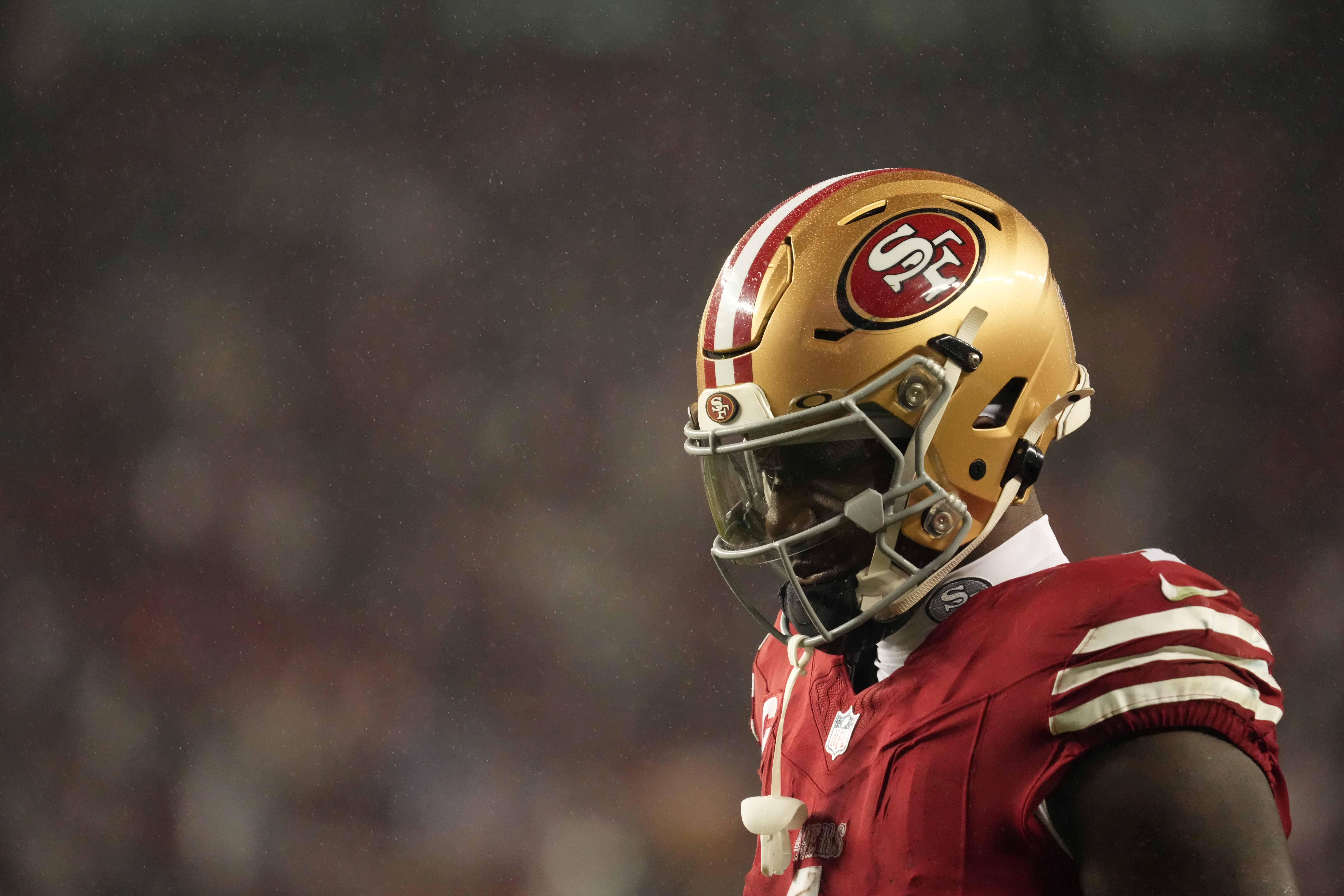 San Francisco 49ers wide receiver Deebo Samuel Sr (1) during the final seconds of the game against the Los Angeles Rams at Levi's Stadium.