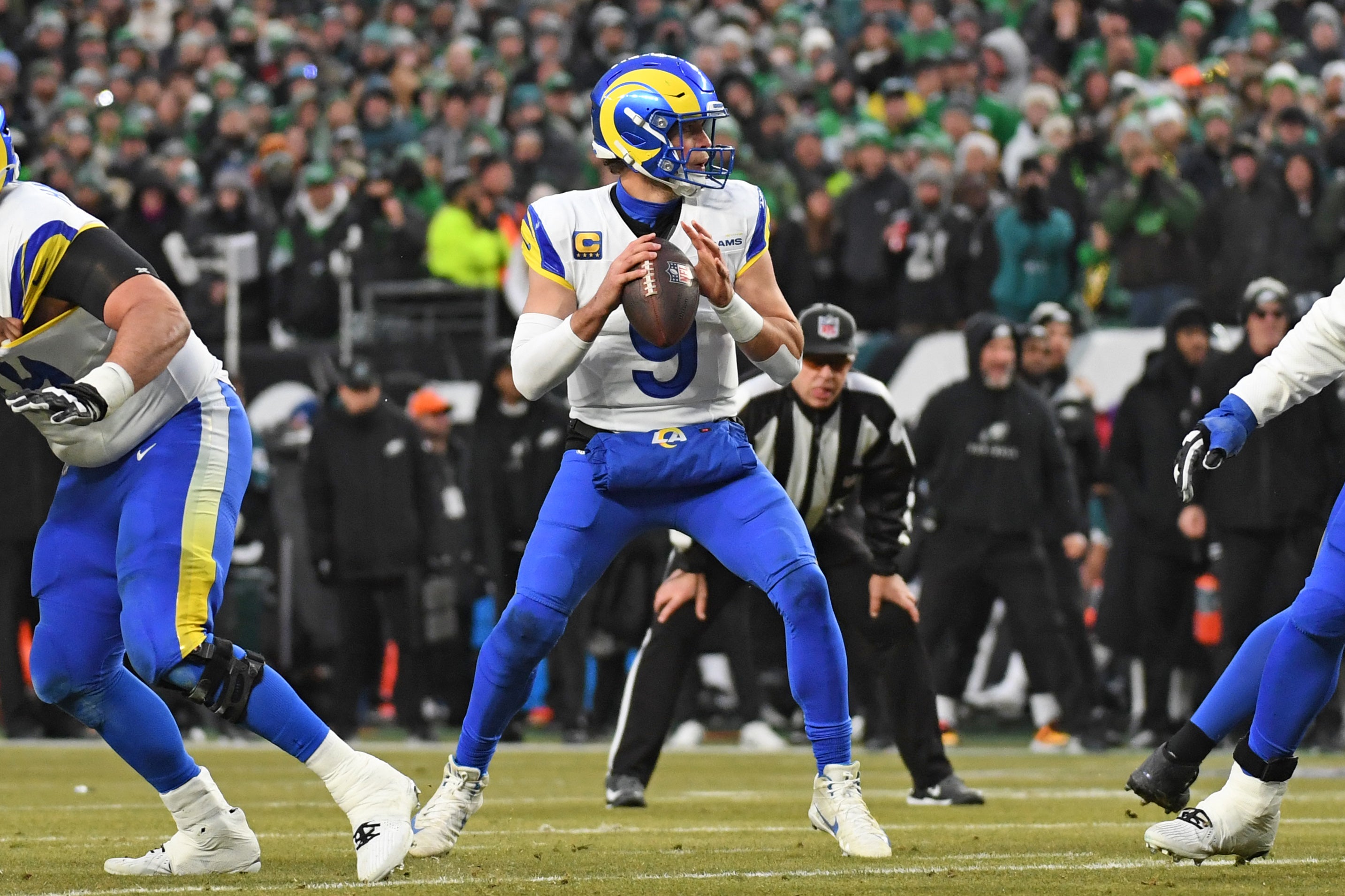Rams quarterback Matthew Stafford (9)