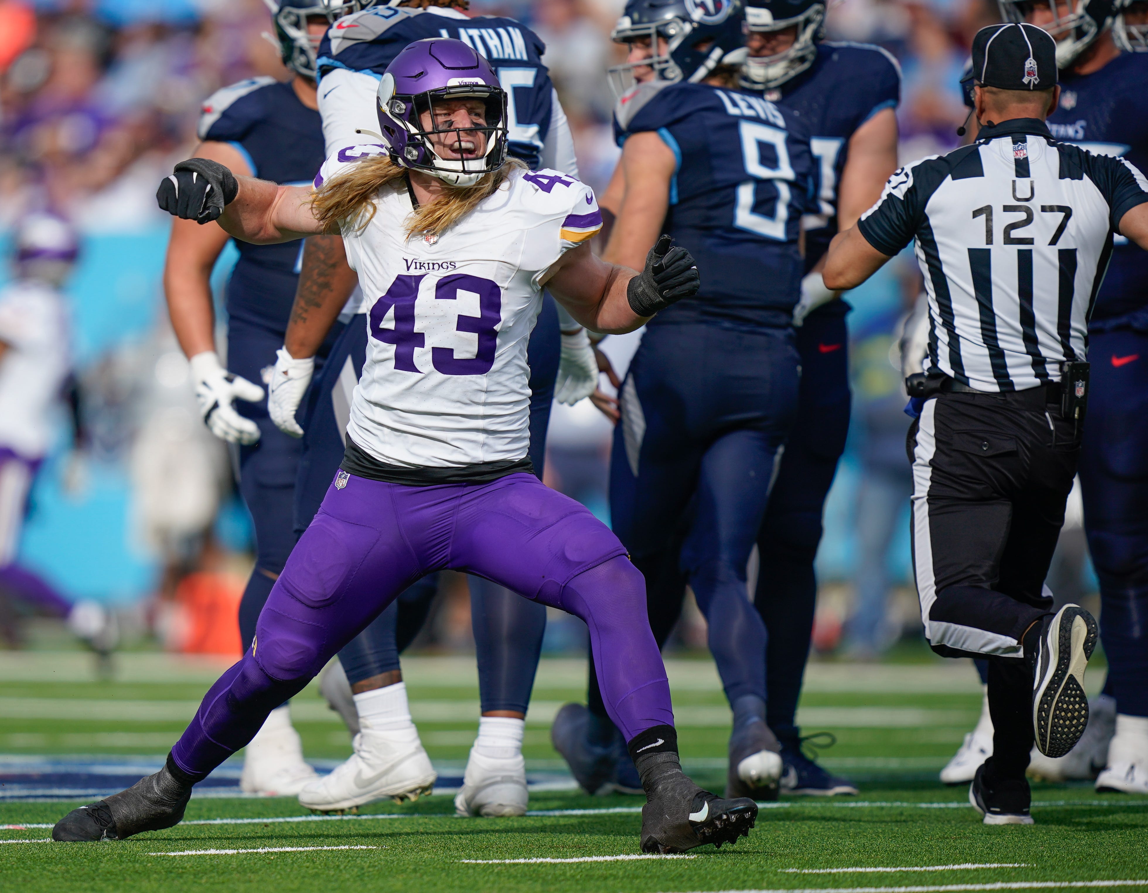 Minnesota Vikings linebacker Andrew Van Ginkel (43) celebrates his sack of Tennessee Titans quarterback Will Levis (8) during the second quarter at Nissan Stadium in Nashville, Tenn., Sunday, Nov. 17, 2024